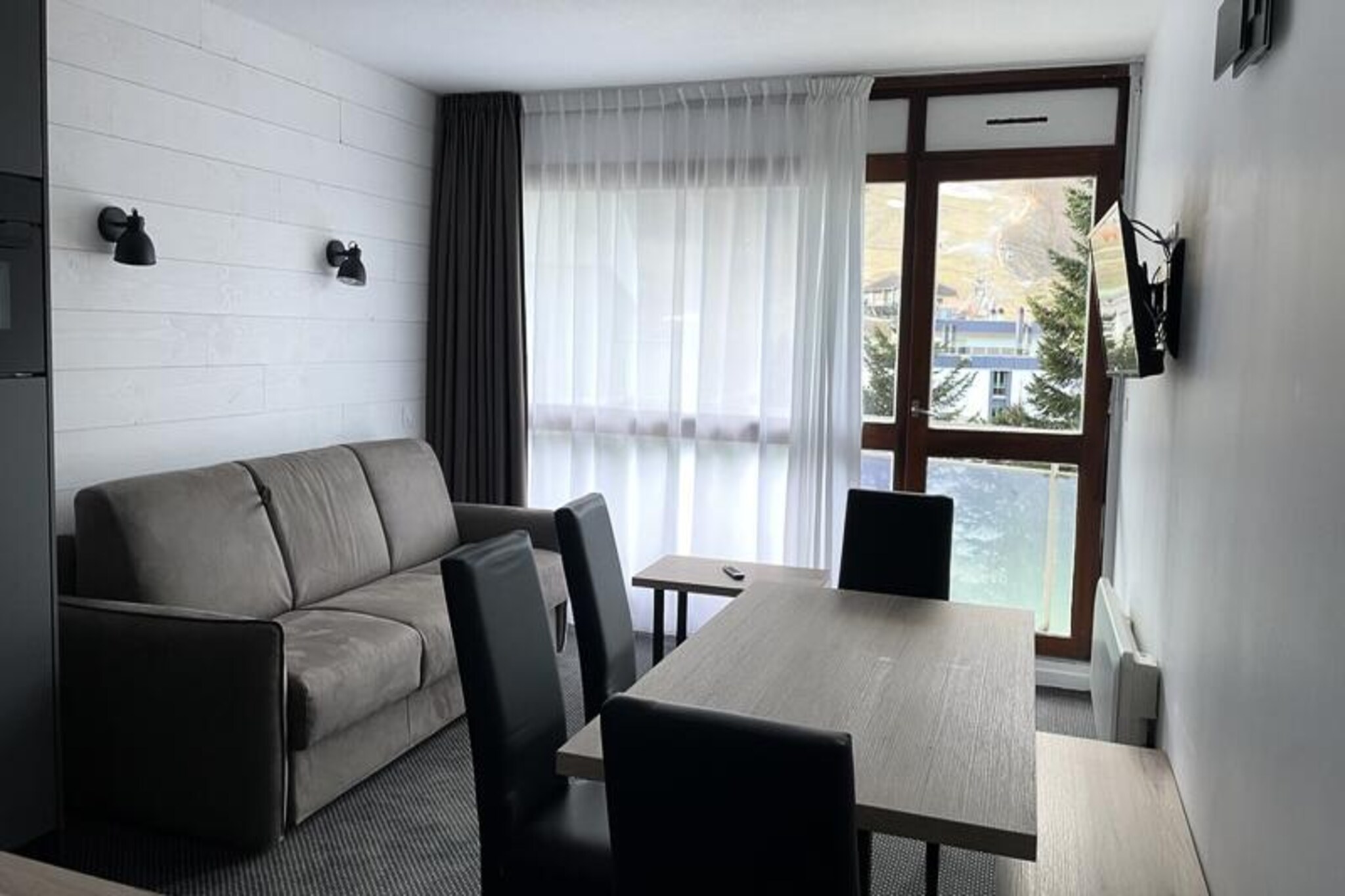 Apartment near slopes in Pyrénées