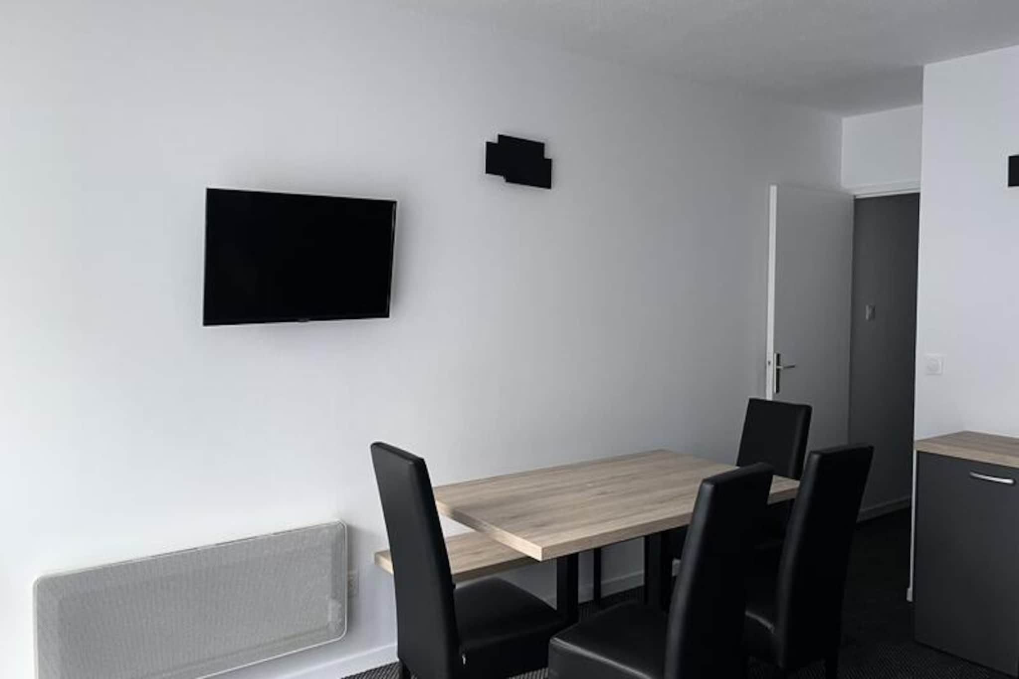 Apartment near slopes in Pyrénées