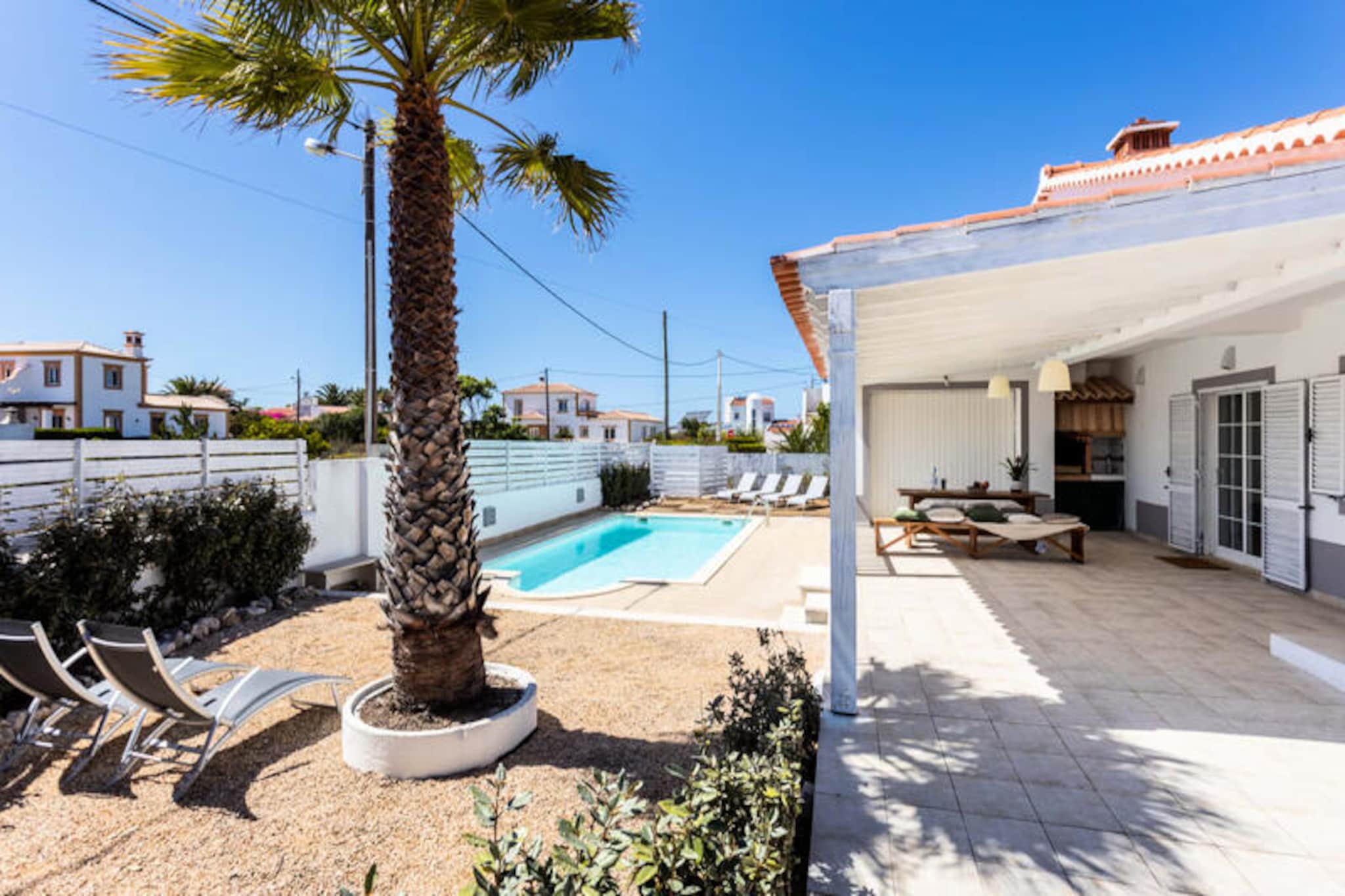 Houses & Villas for 7 People