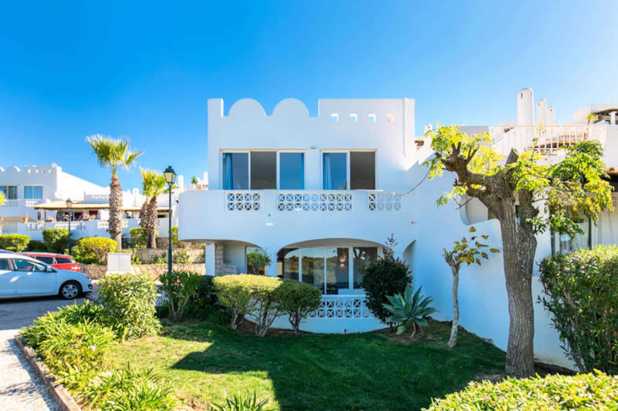 Apartment near Praia dos Caneiros Beach