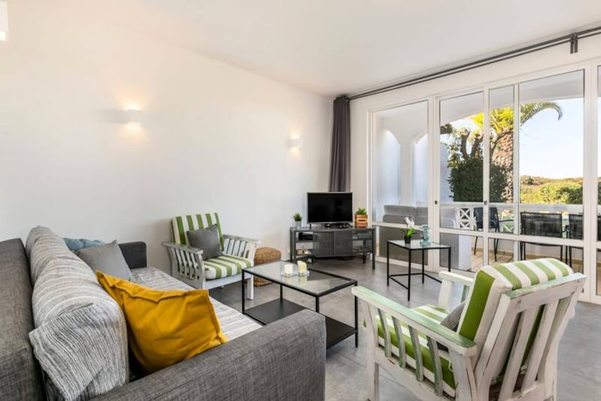 Apartment near Praia dos Caneiros Beach