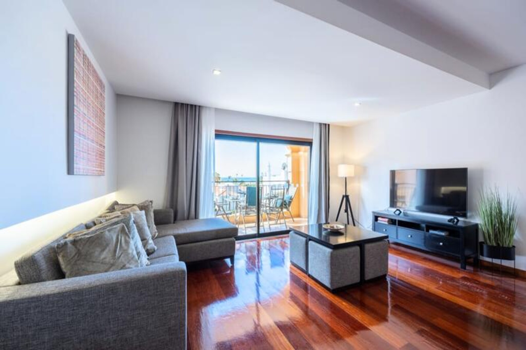 Apartment in Luz with Heated Pools & Garden