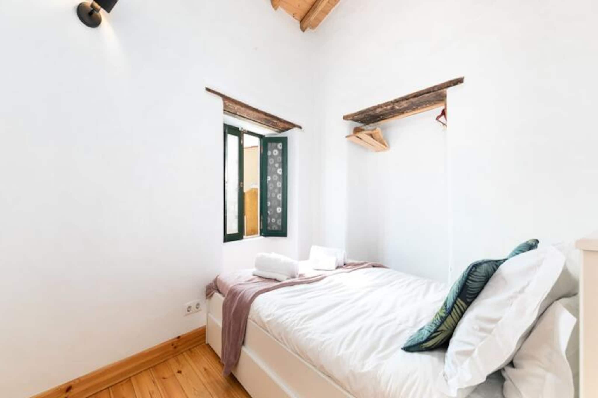 Villa in Sagres with Large Garden Retreat