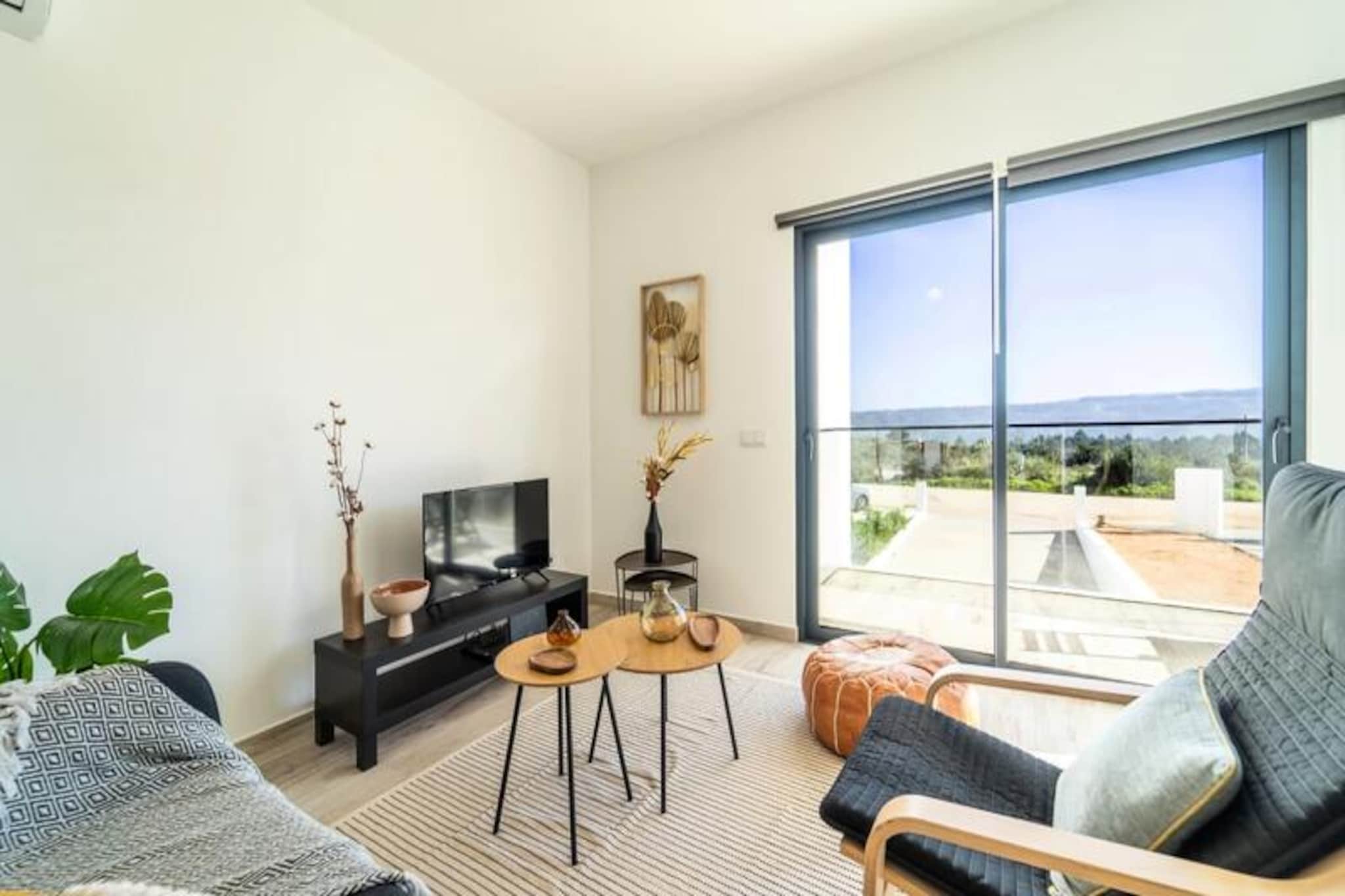 Apartment in Espartal near Monte Clérigo