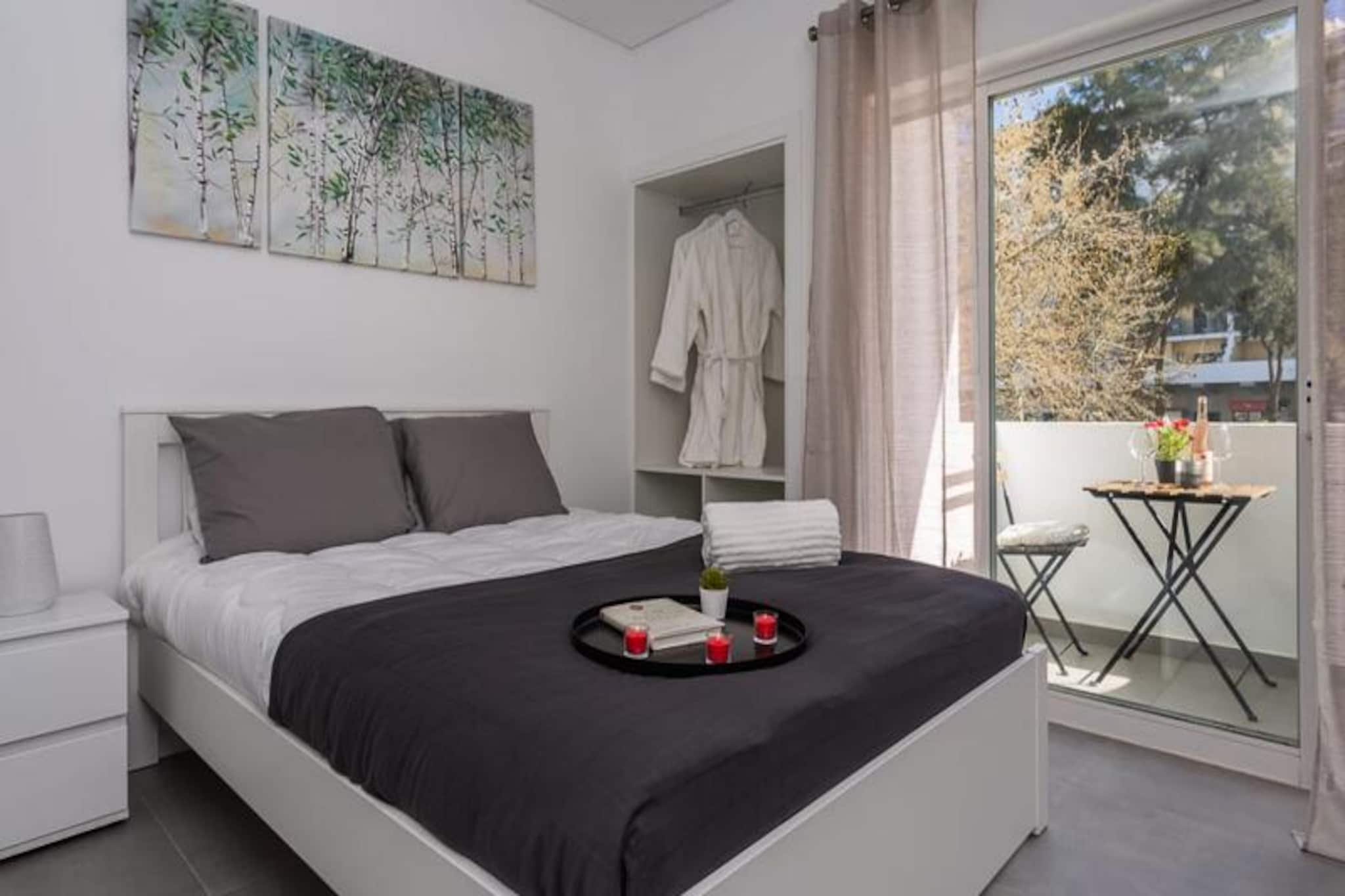 Apartment in Albufeira near Praia Peneco
