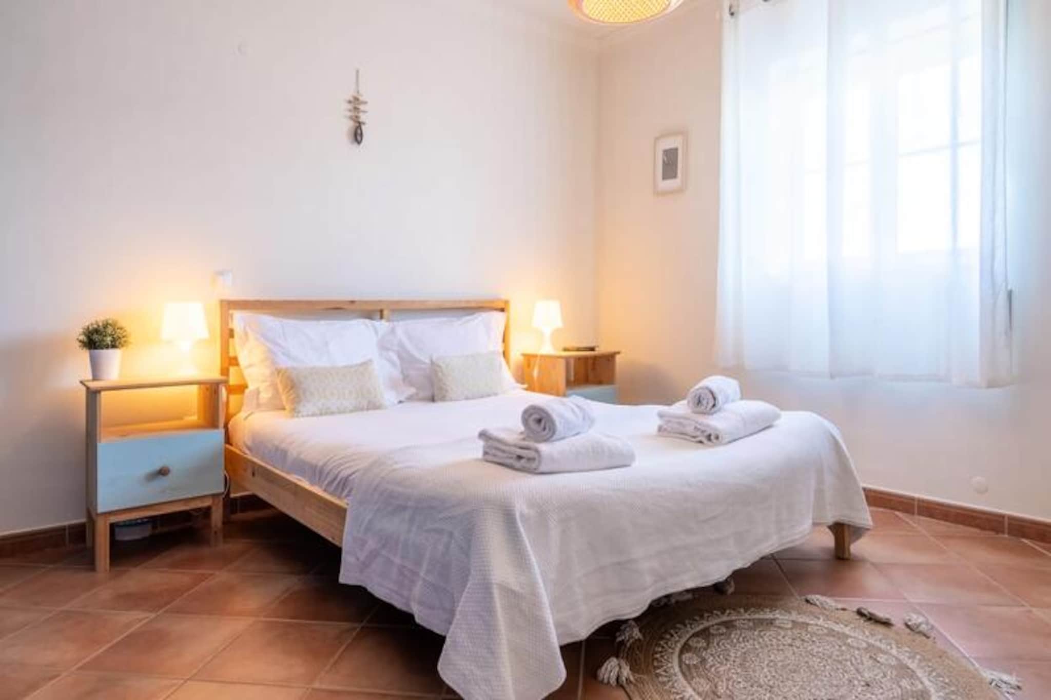 Apartment in Arrifana with Surf Vibes