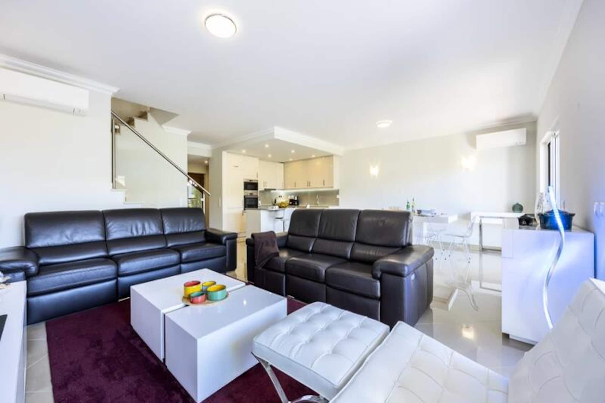 House in Lagos with Golf and Spa Access