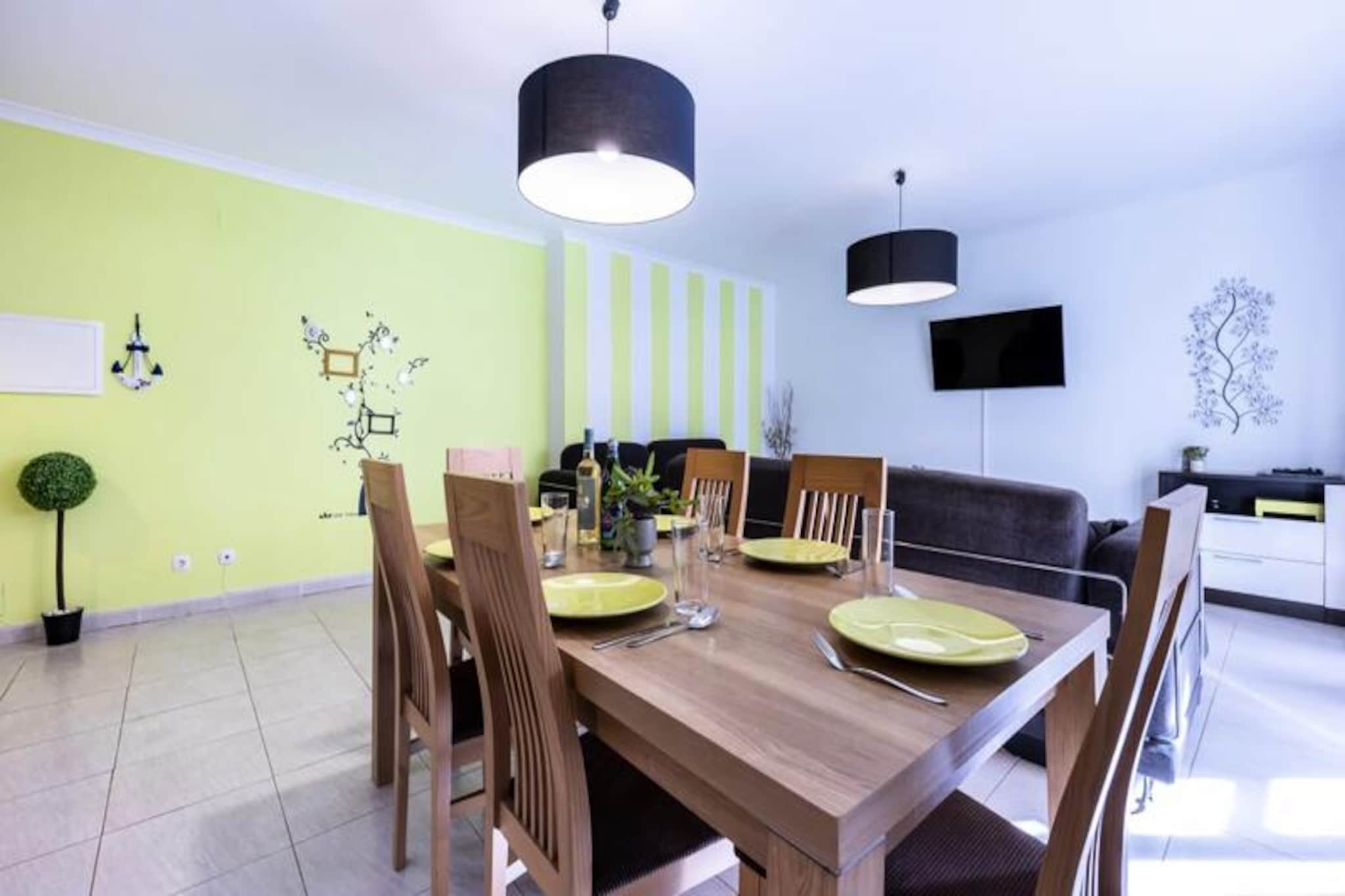 Apartment in Armação de Pêra near Beach
