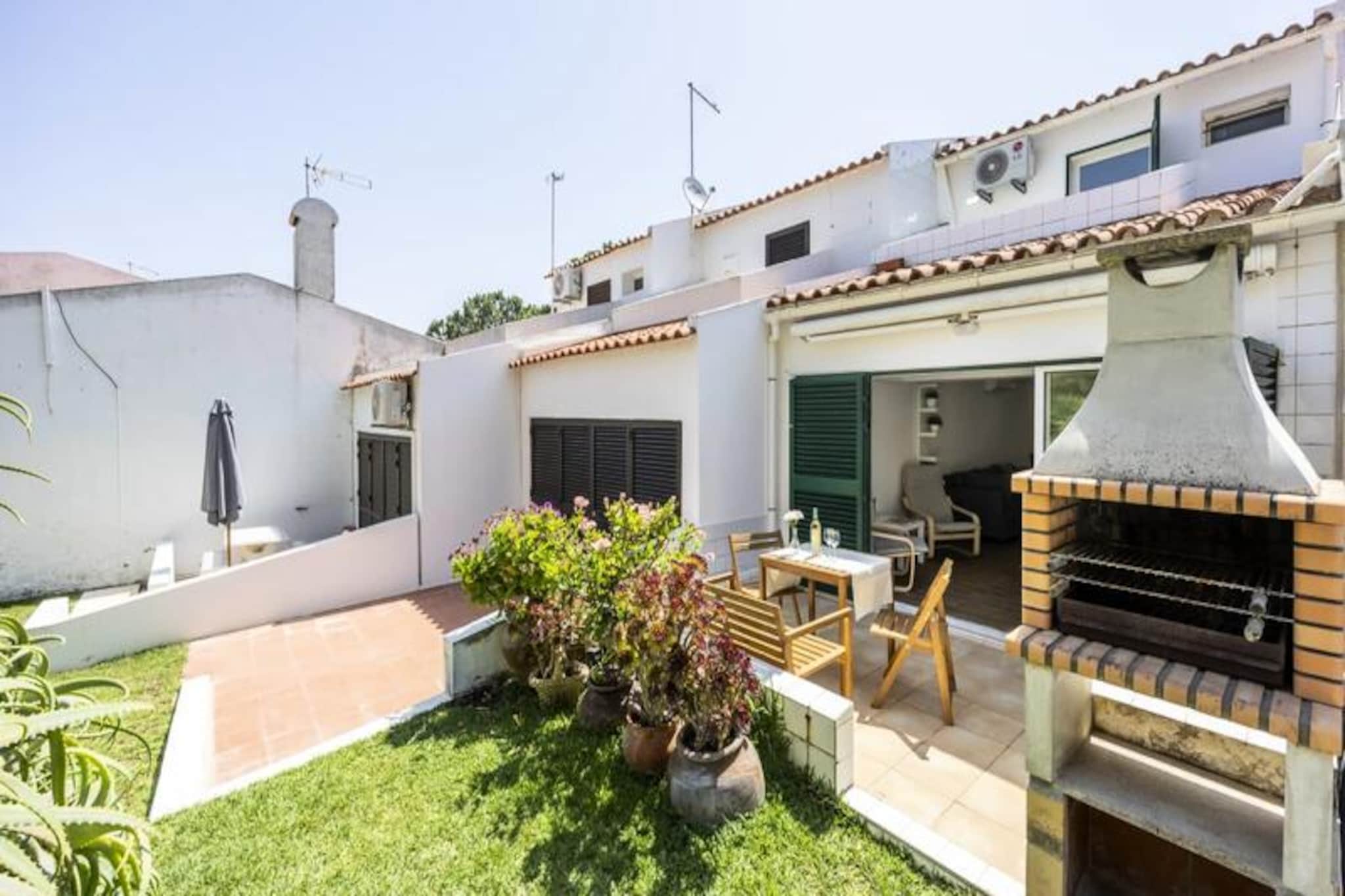 Apartment near Falésia Beach, Alfamar