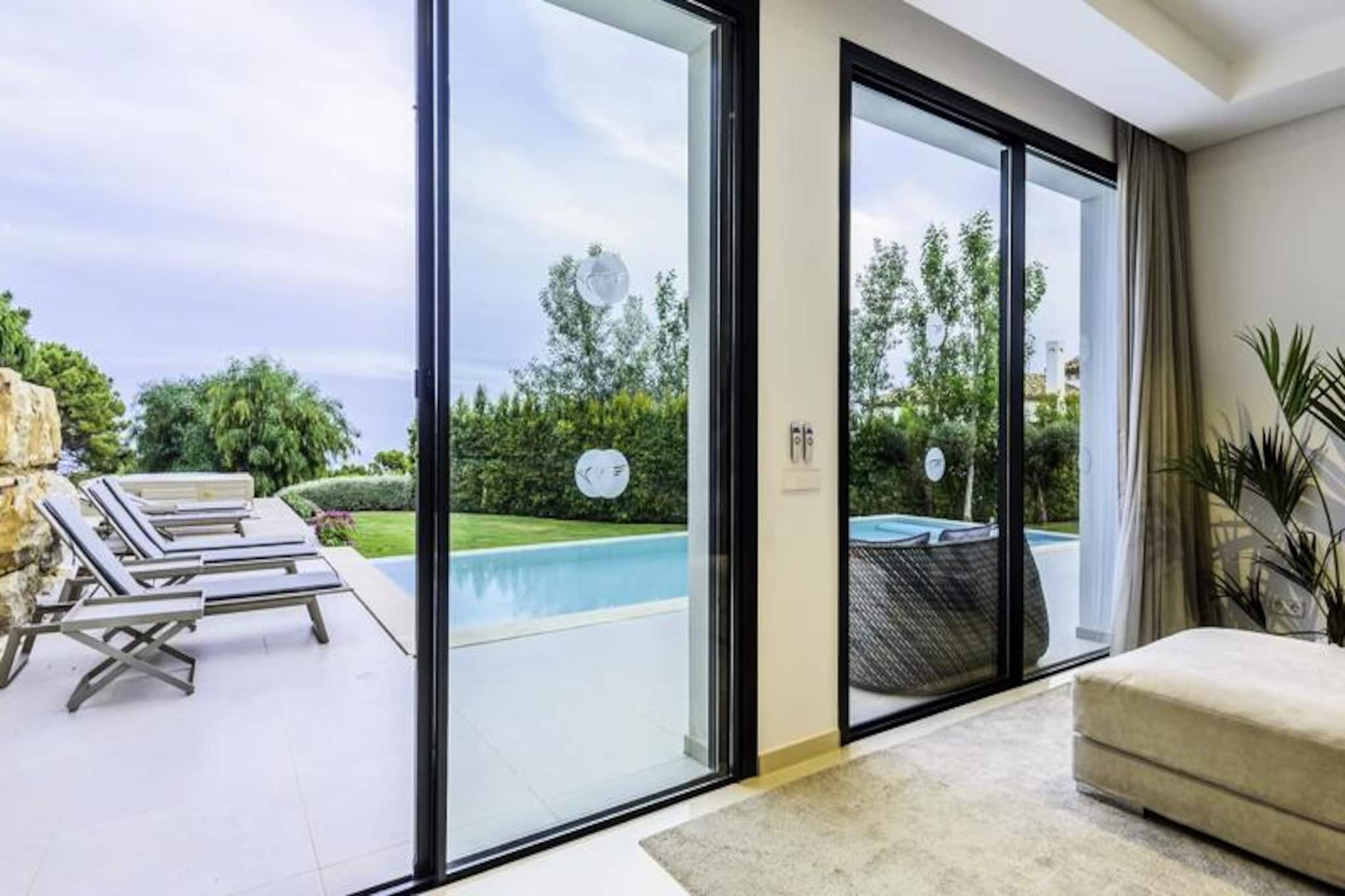 Villa in Monte Mayor with Heated Pool