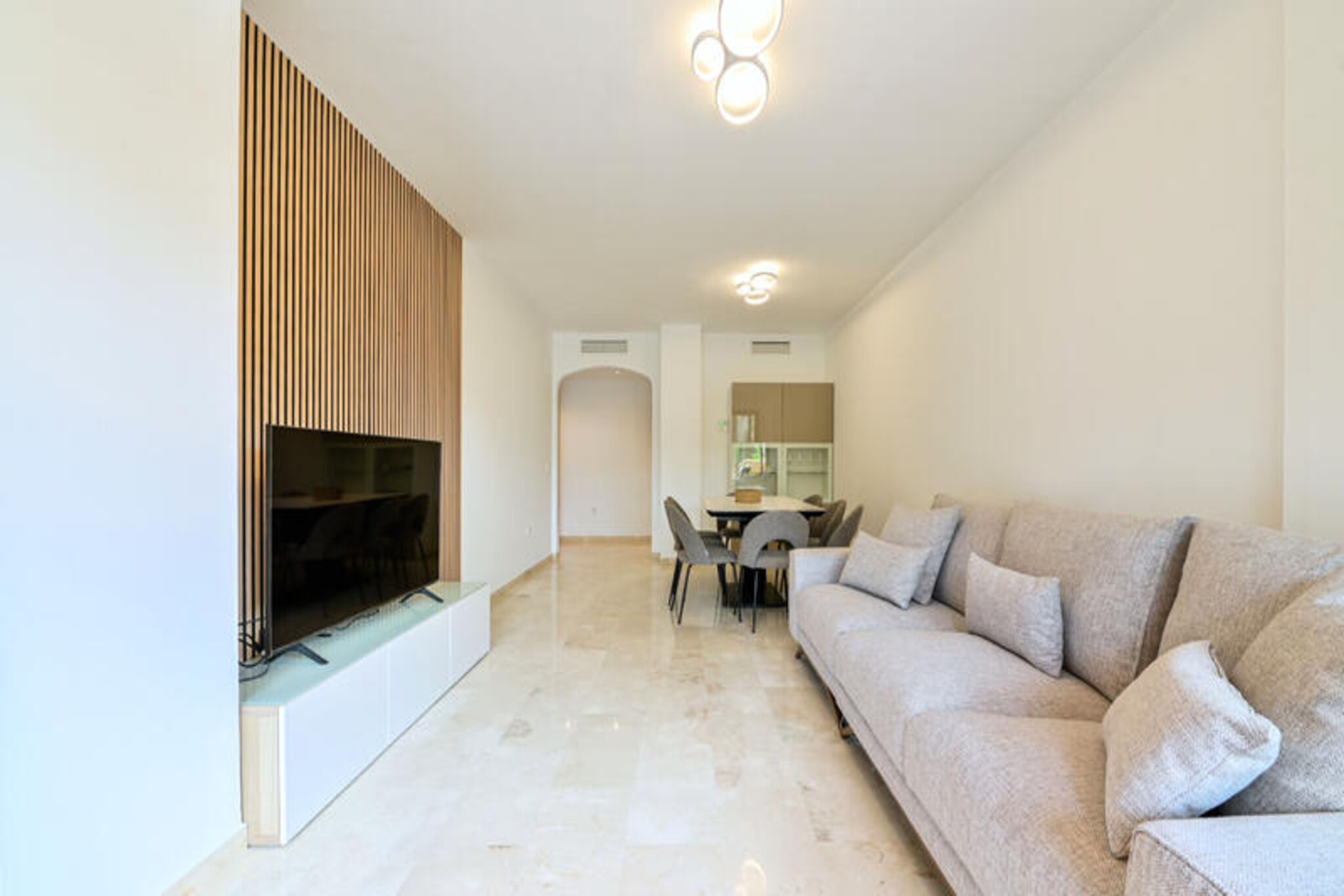 Apartment in Estepona with Beach Access