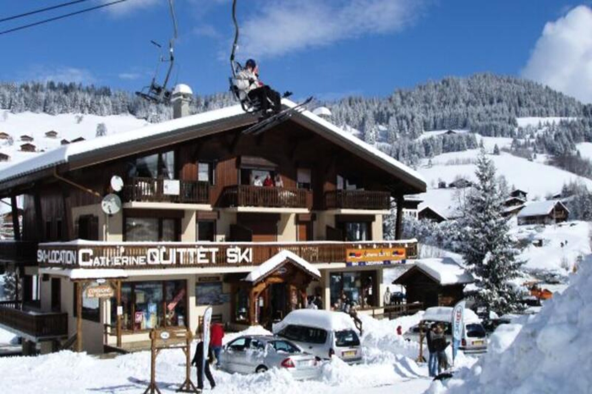 Apartment in Mont Rond near Ski Slopes