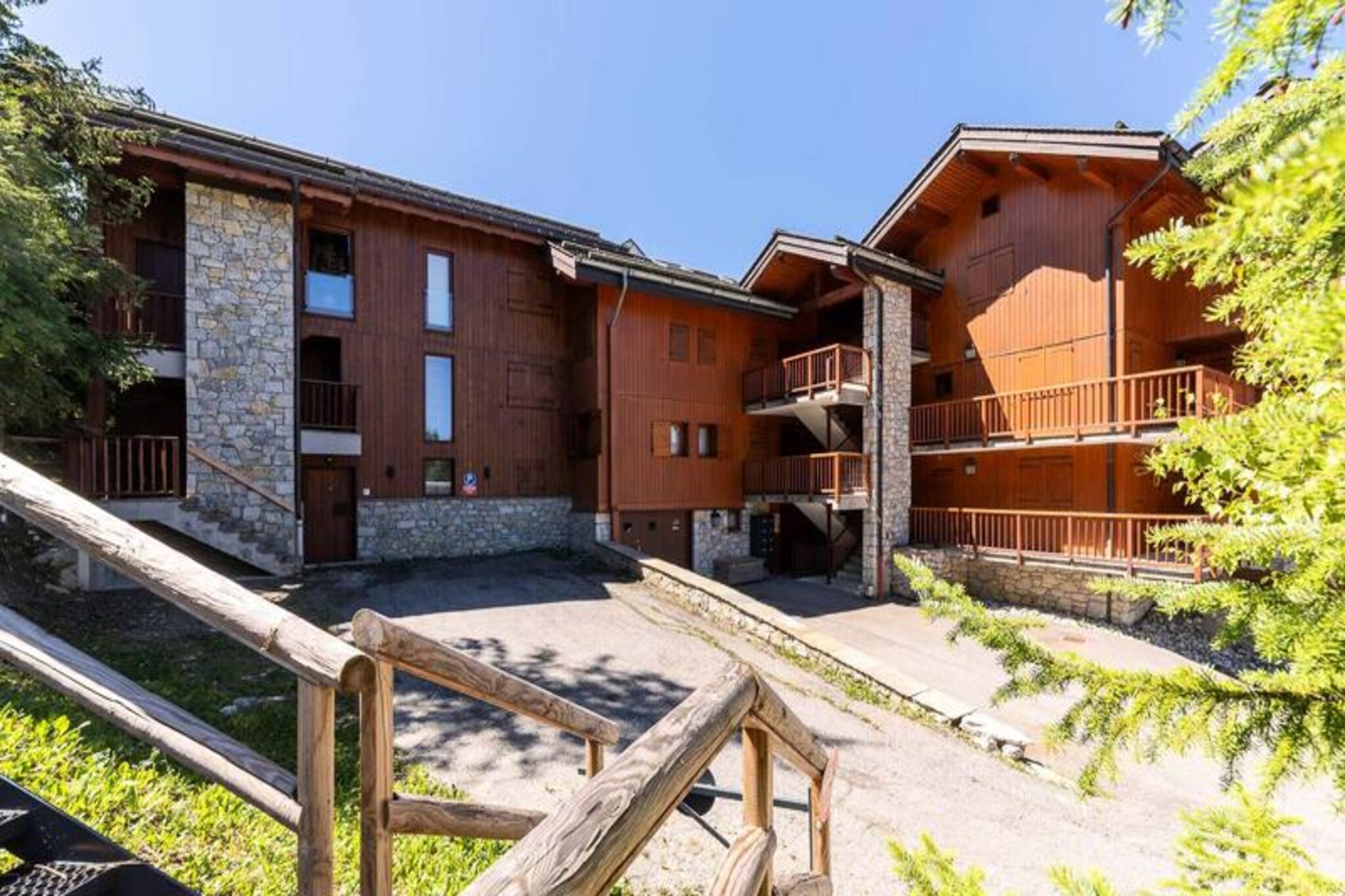 Apartment in Méribel with Slope Access