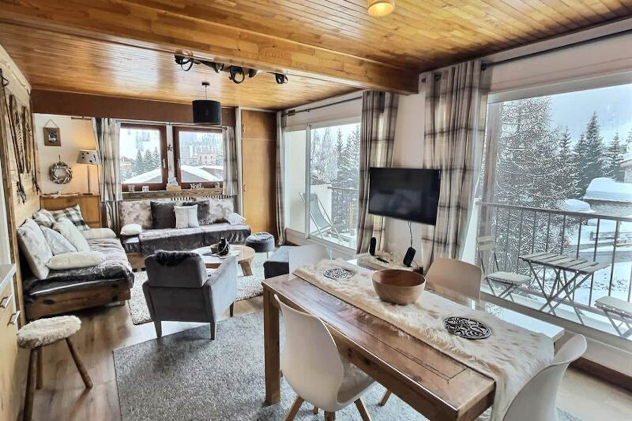 Beautiful 2-room apartment, completely renovated, for 5 people