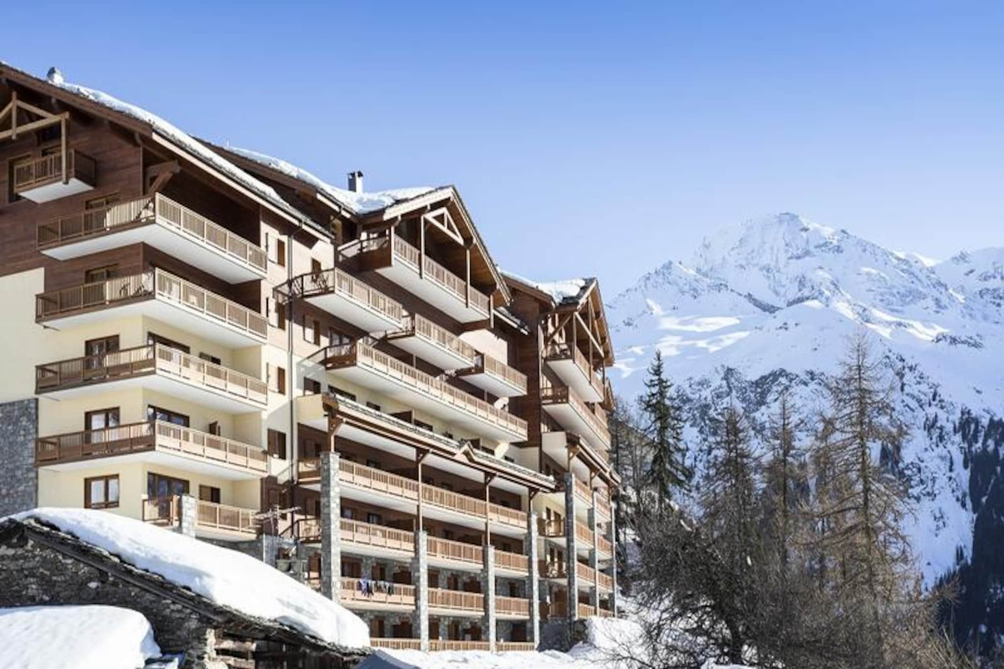 7-Room Apartment for 14 People with Mountain View Plus