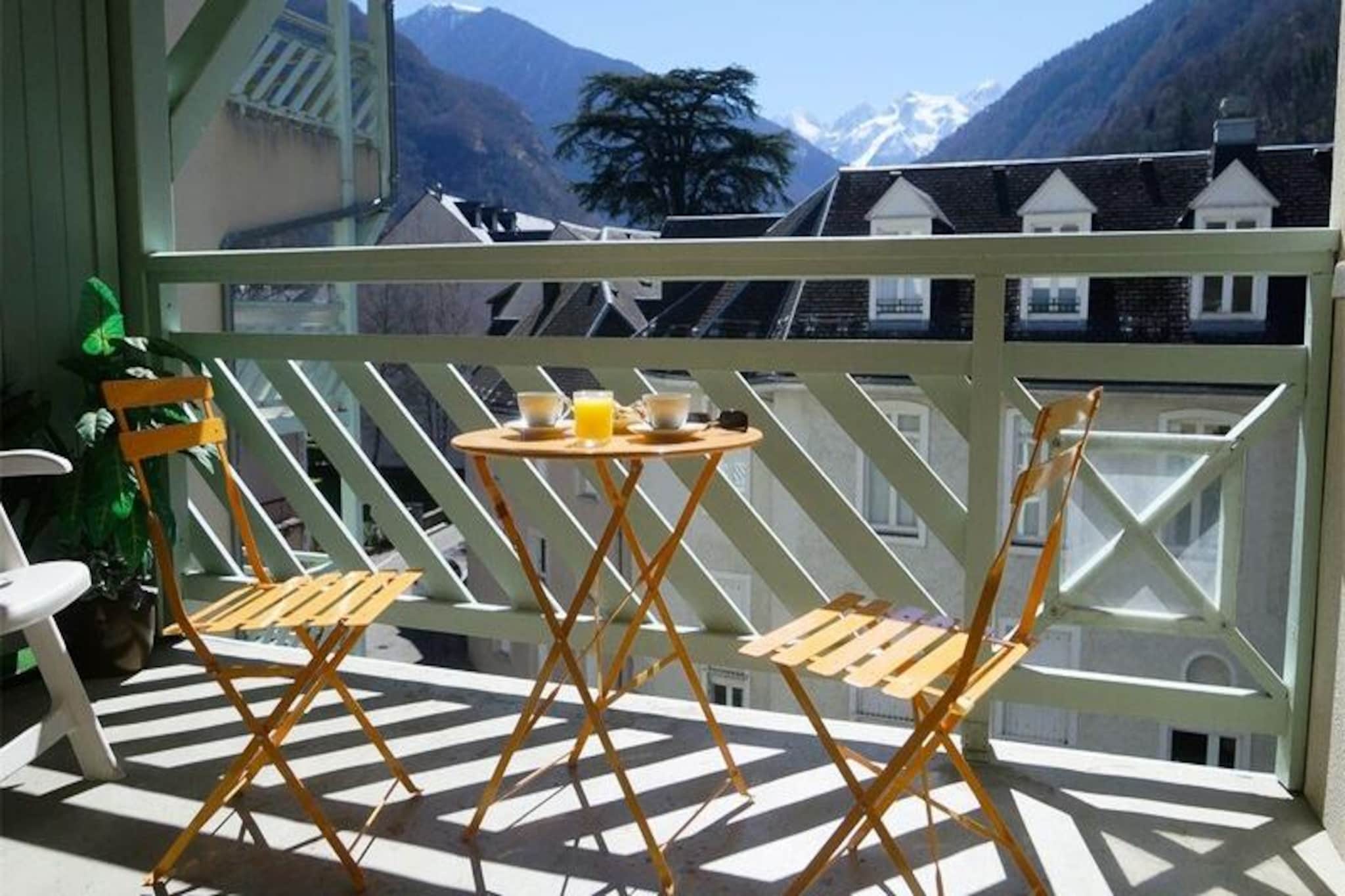 Apartment in Luchon with Mountain Views