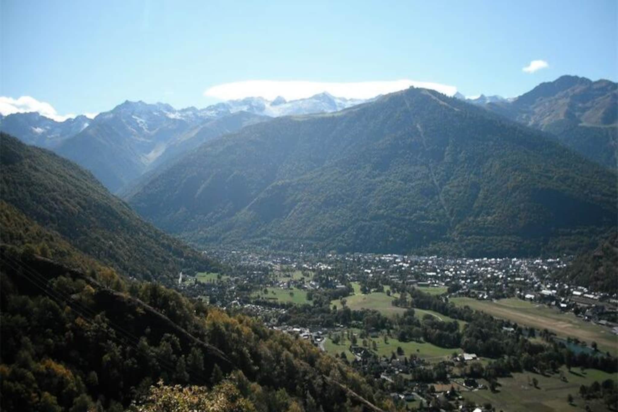 Apartment in Luchon near Gondola Lift