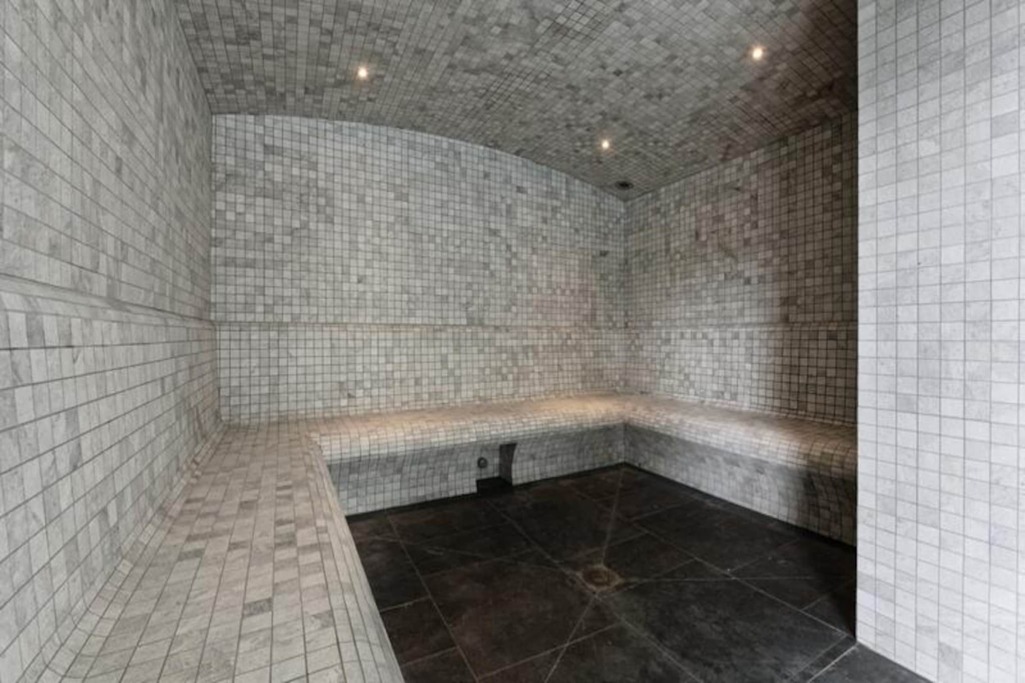 Apartment in Samoëns near Ski Lifts