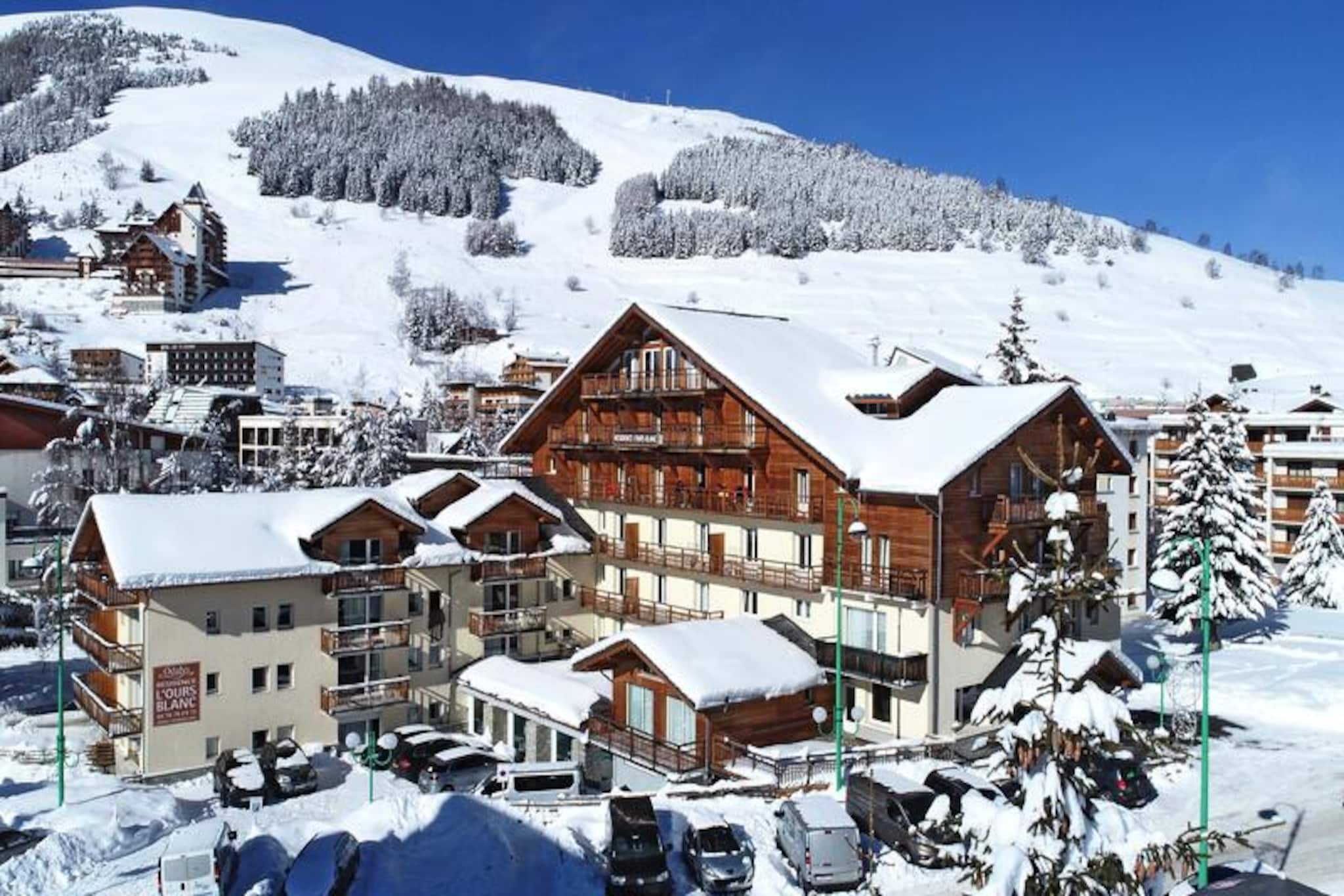 Apartment in Les Deux Alpes with Pool