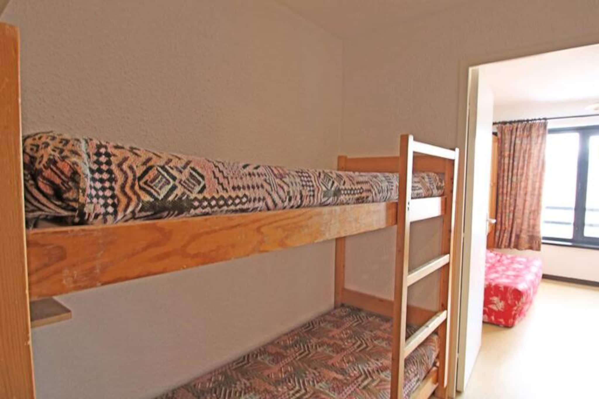 Apartment in Vallouise with Ski Access