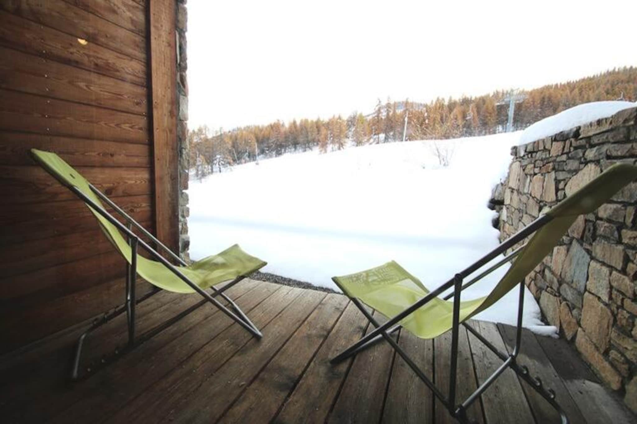 Apartment in Puy Saint Vincent Ski-In Access