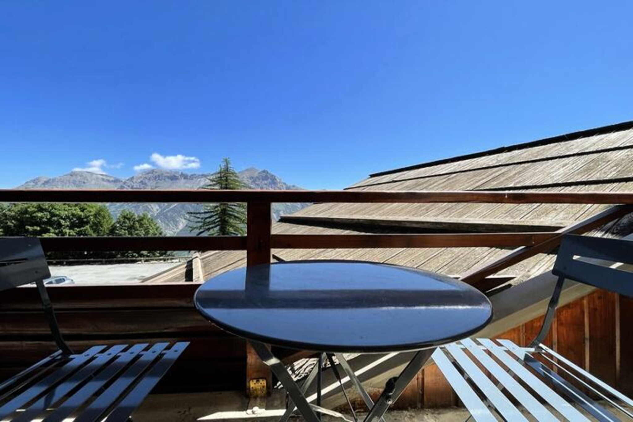 Apartment in Puy Saint Vincent Ski-In/Out