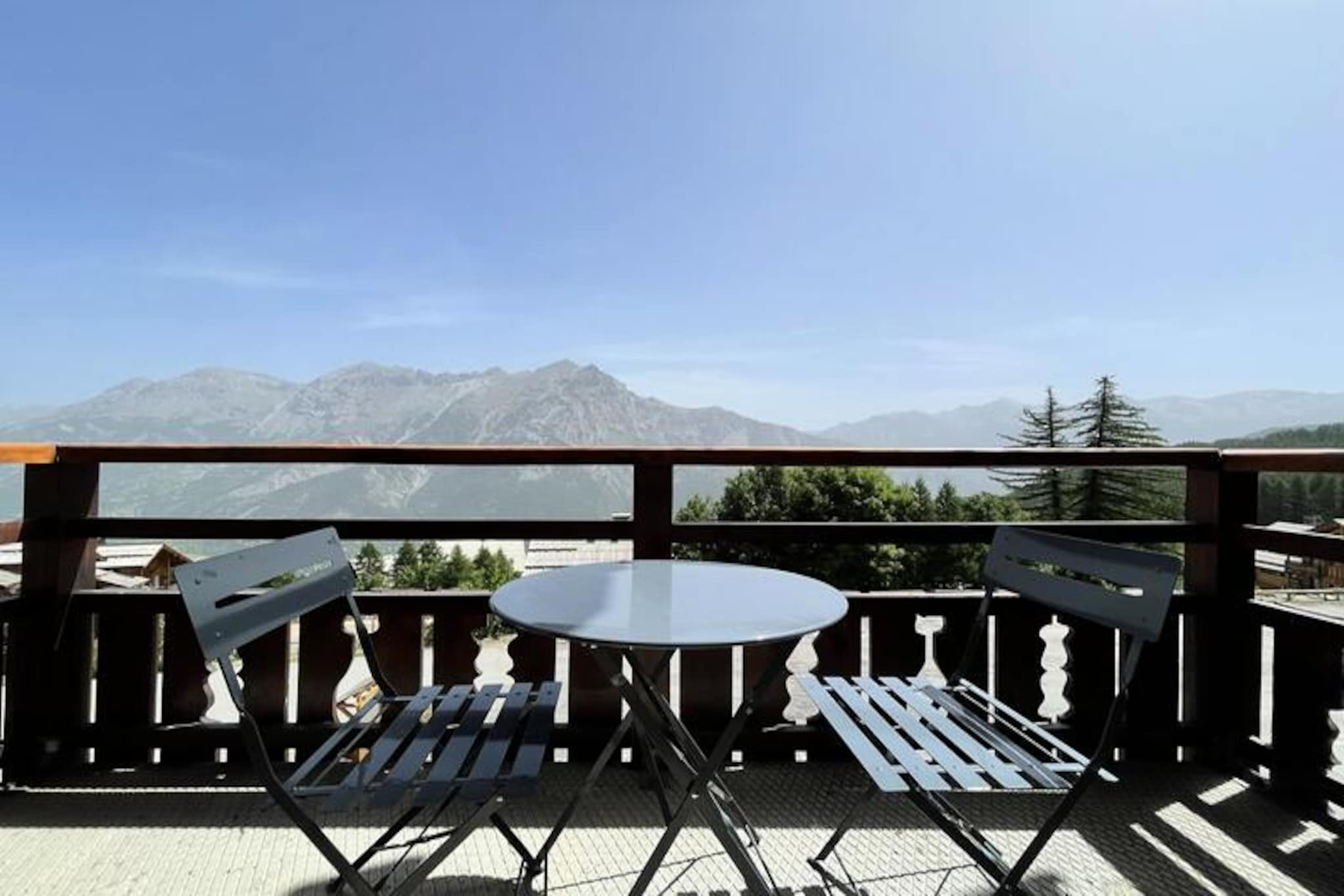 Apartment in Puy Saint Vincent Ski Access