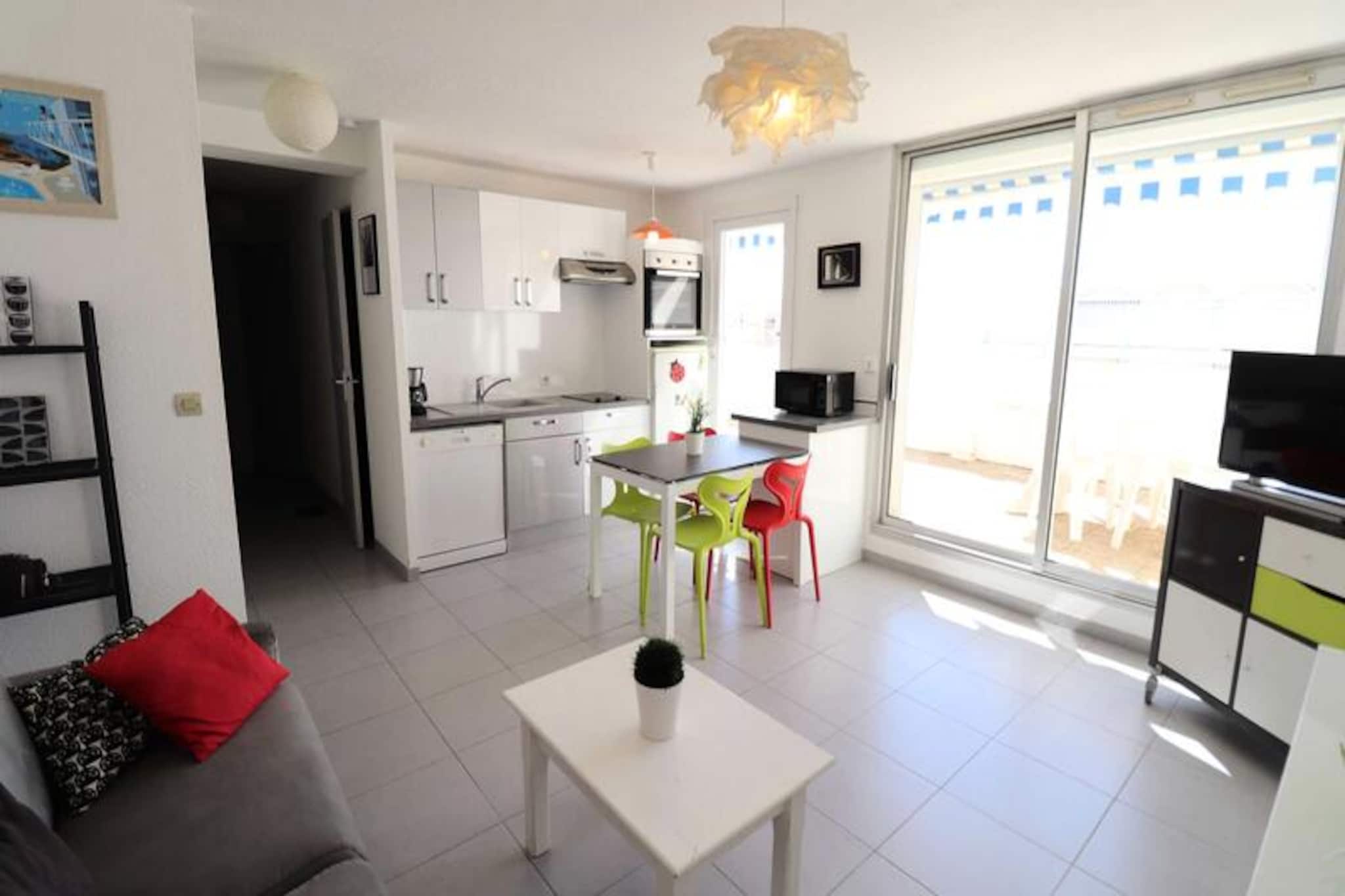 Apartment in Grau-du-Roi near the Beach