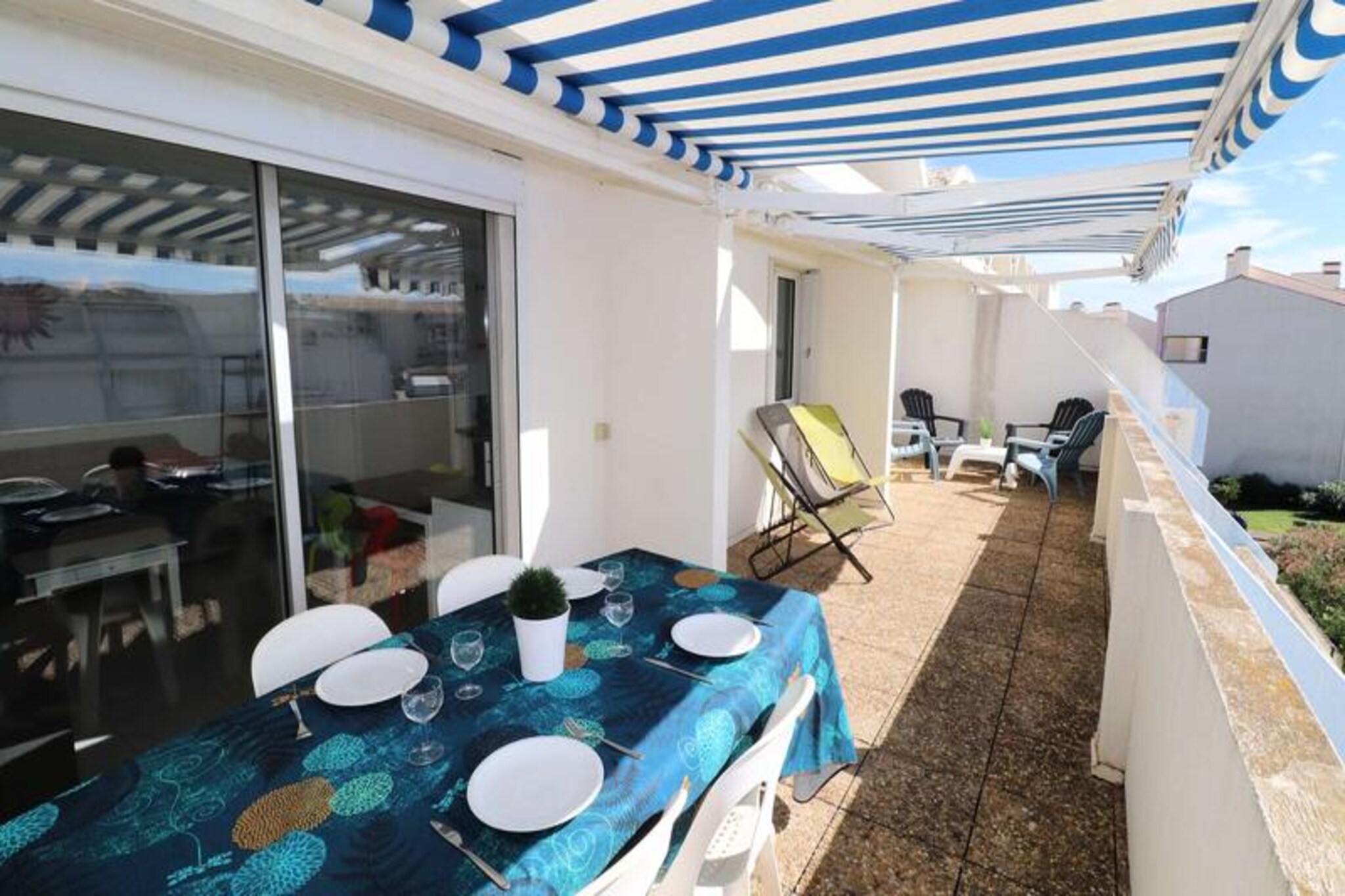 Bask in the Mediterranean charm of this delightful two-bedroom apartment, perfectly situated in the sought-after Floralies 2 Residence in Grau-du-Roi. Perched on the third and top floor, this bright and airy retreat boasts a spacious 23m² furnished terrace, inviting you to soak up the sun or enjoy al fresco dining under the southern skies. Whether you're savoring a morning coffee or unwinding after a day of exploration, the terrace offers a serene escape with views of the vibrant surroundings.
Inside, the apartment is thoughtfully designed for comfort and convenience. The open-plan living area features a fully equipped kitchen with modern appliances, including a dishwasher, washing machine, oven, and microwave, making meal preparation a breeze. The sleeping arrangements are perfect for families or friends, with one cozy bedroom offering a double bed and another with two single beds. A sleek bathroom with a walk-in shower and a separate toilet add to the ease of your stay.
The residence itself is a haven of leisure, offering access to swimming pools, pétanque courts, and a children’s playground. Just a short stroll away, you’ll find the golden sands of the beach, bustling shops, the charming town center, and the lively port. Private underground parking ensures a stress-free arrival and departure, while optional services like WiFi and linen rentals cater to your every need.
Whether you’re here to relax by the pool, explore the natural beauty of the Camargue region, or indulge in the local cuisine, this apartment is your gateway to an unforgettable holiday. Experience the perfect blend of comfort, convenience, and coastal allure in Grau-du-Roi.
