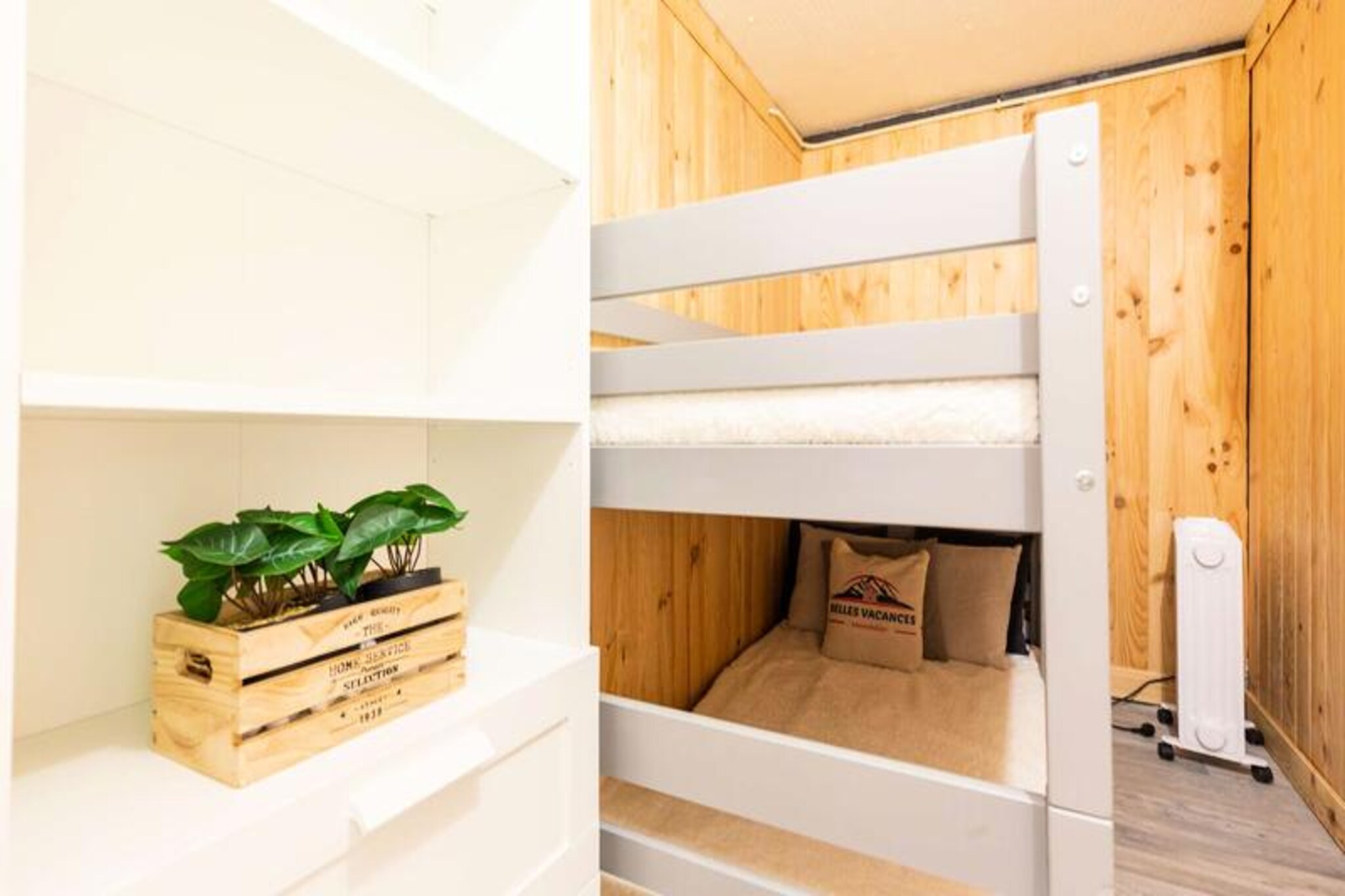 Holiday Home in Pla d'Adet near Slopes