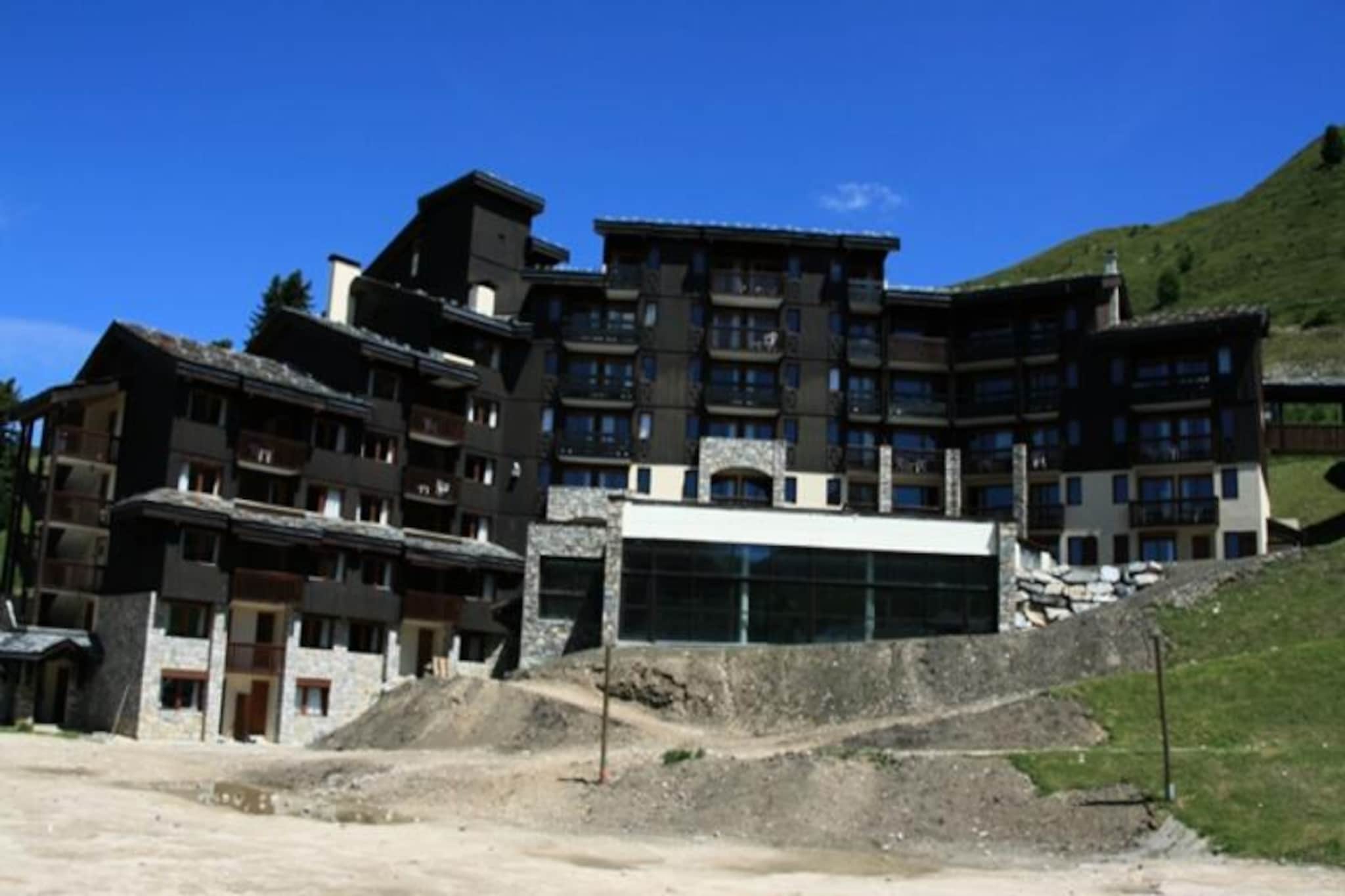 Beautiful apartment for 6 people · Ski-in/ski-out access · View of the slopes