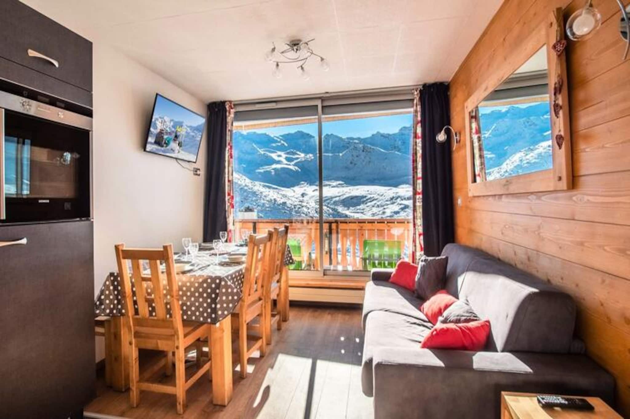 Apartment in Val Thorens near Ski Lifts