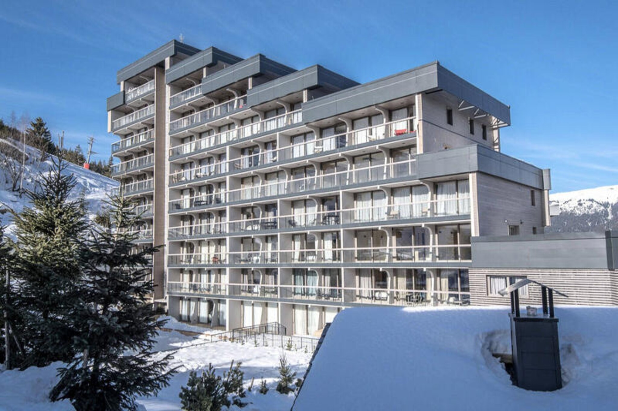 Apartment in Courchevel with Jacuzzi Views