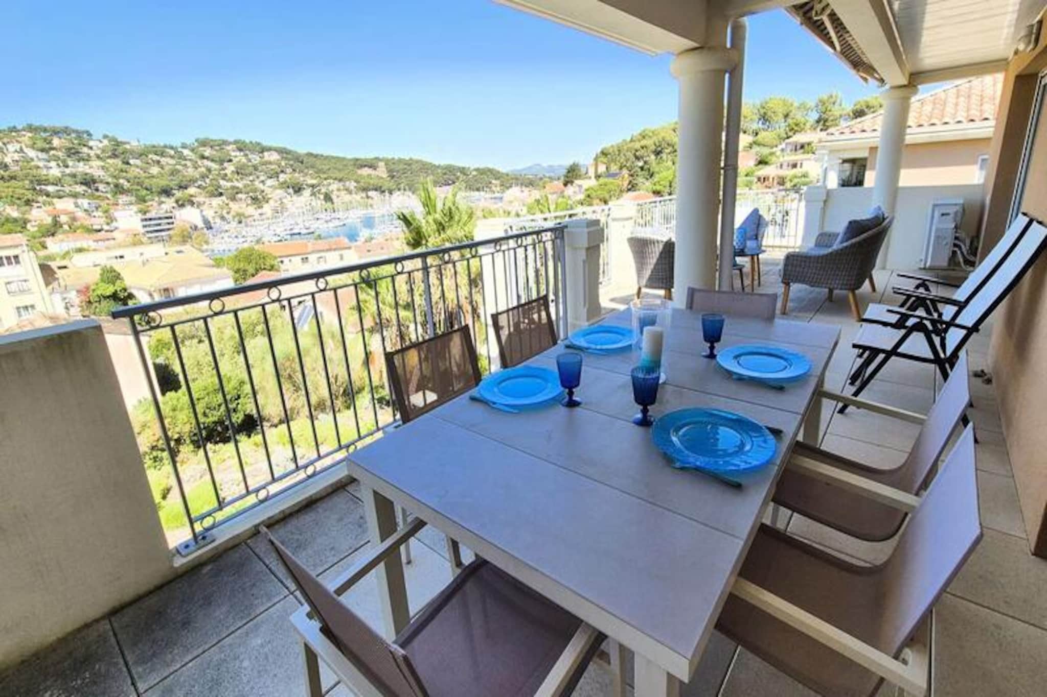 Apartment in Bandol with Panoramic Sea View