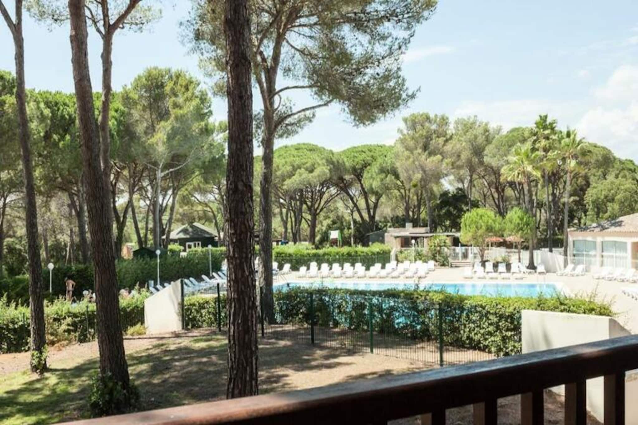 Apartment in Saint-Raphaël with Pool Bliss