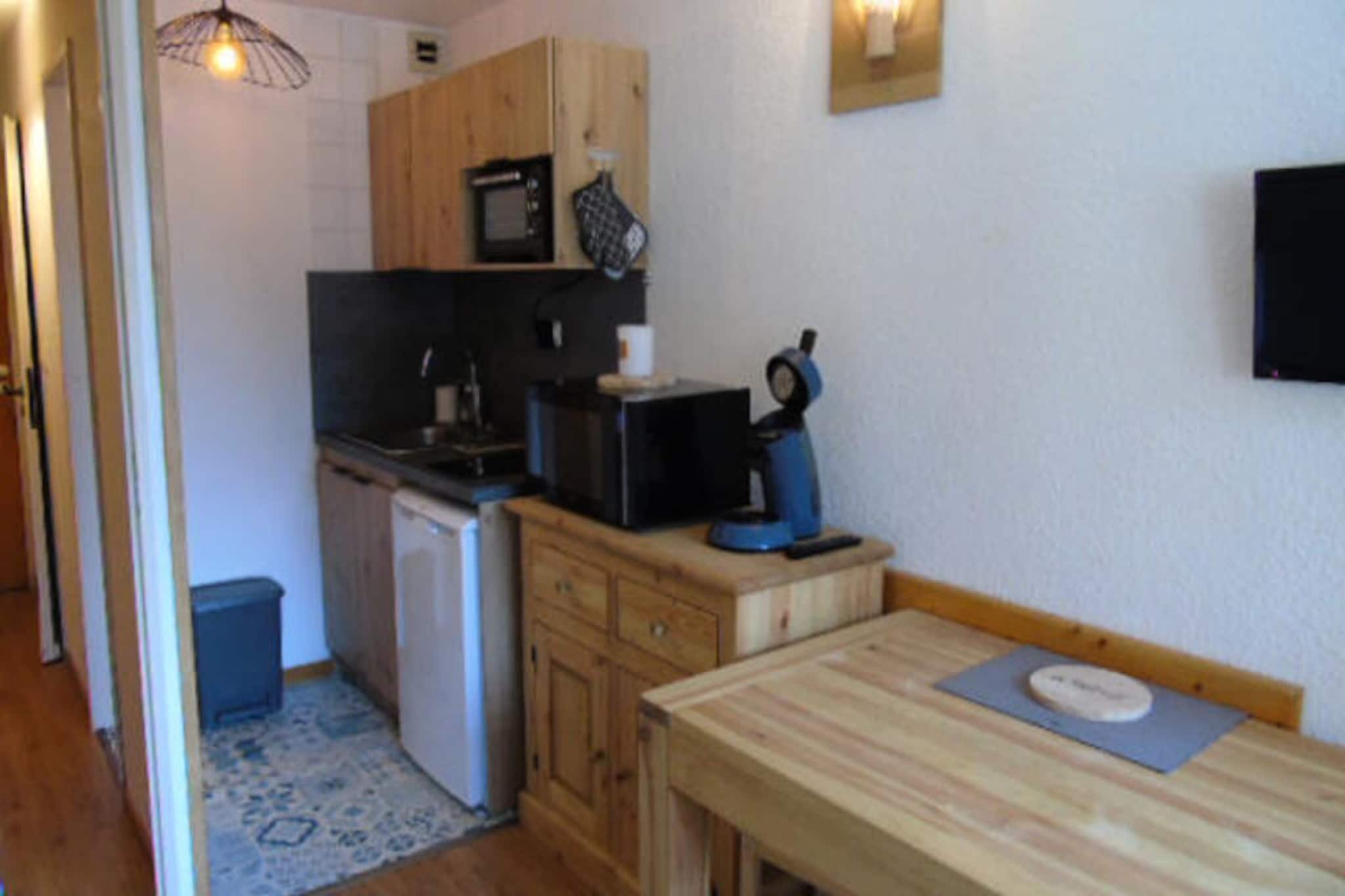 Studio for 3 people