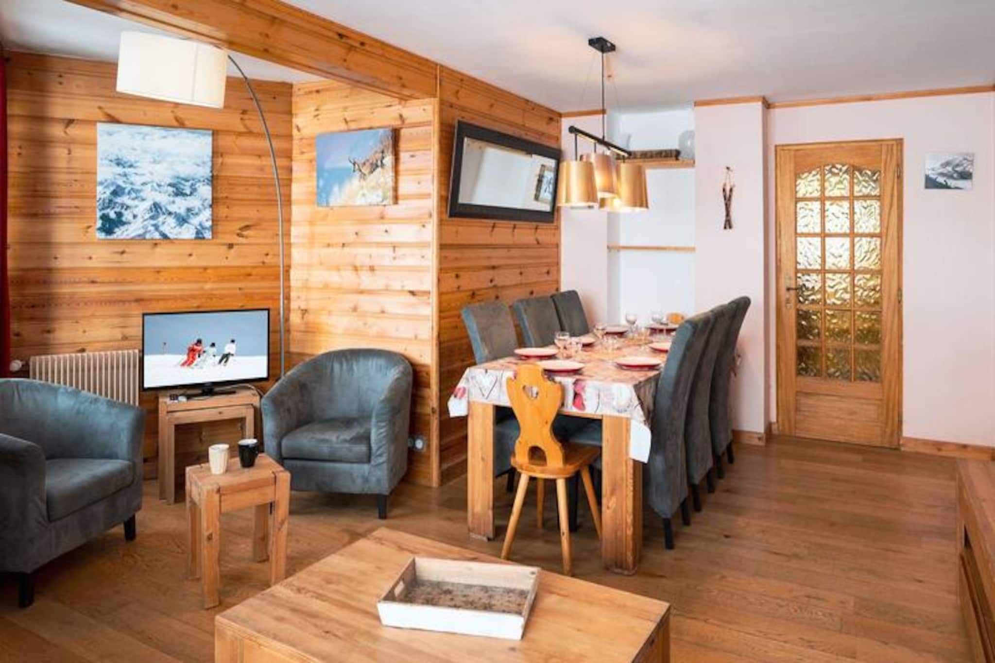 Apartment in Val Thorens by Ski Slopes
