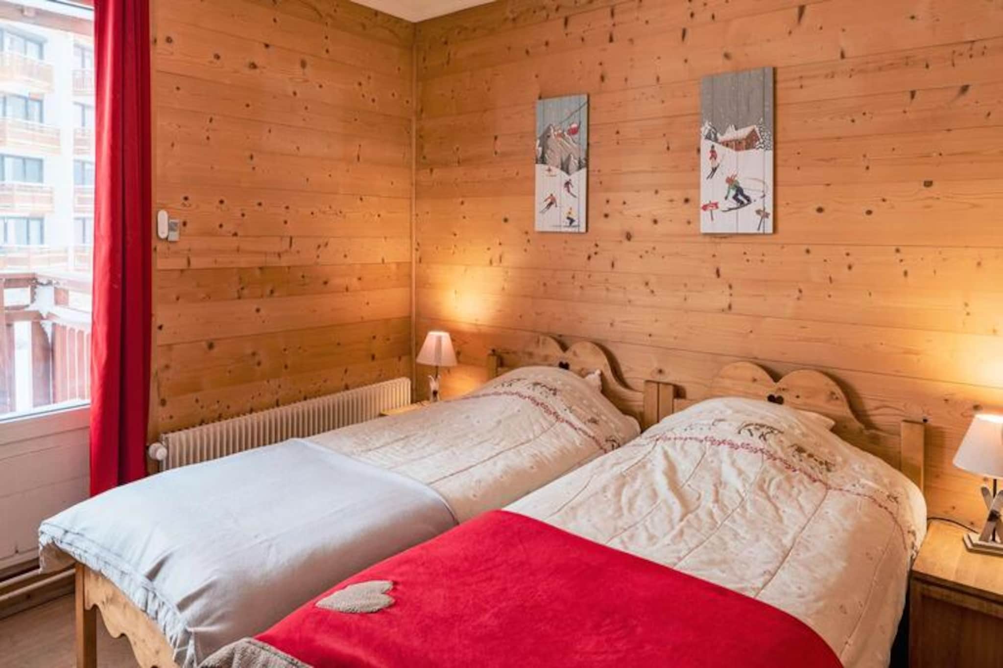 Apartment in Val Thorens by Ski Slopes