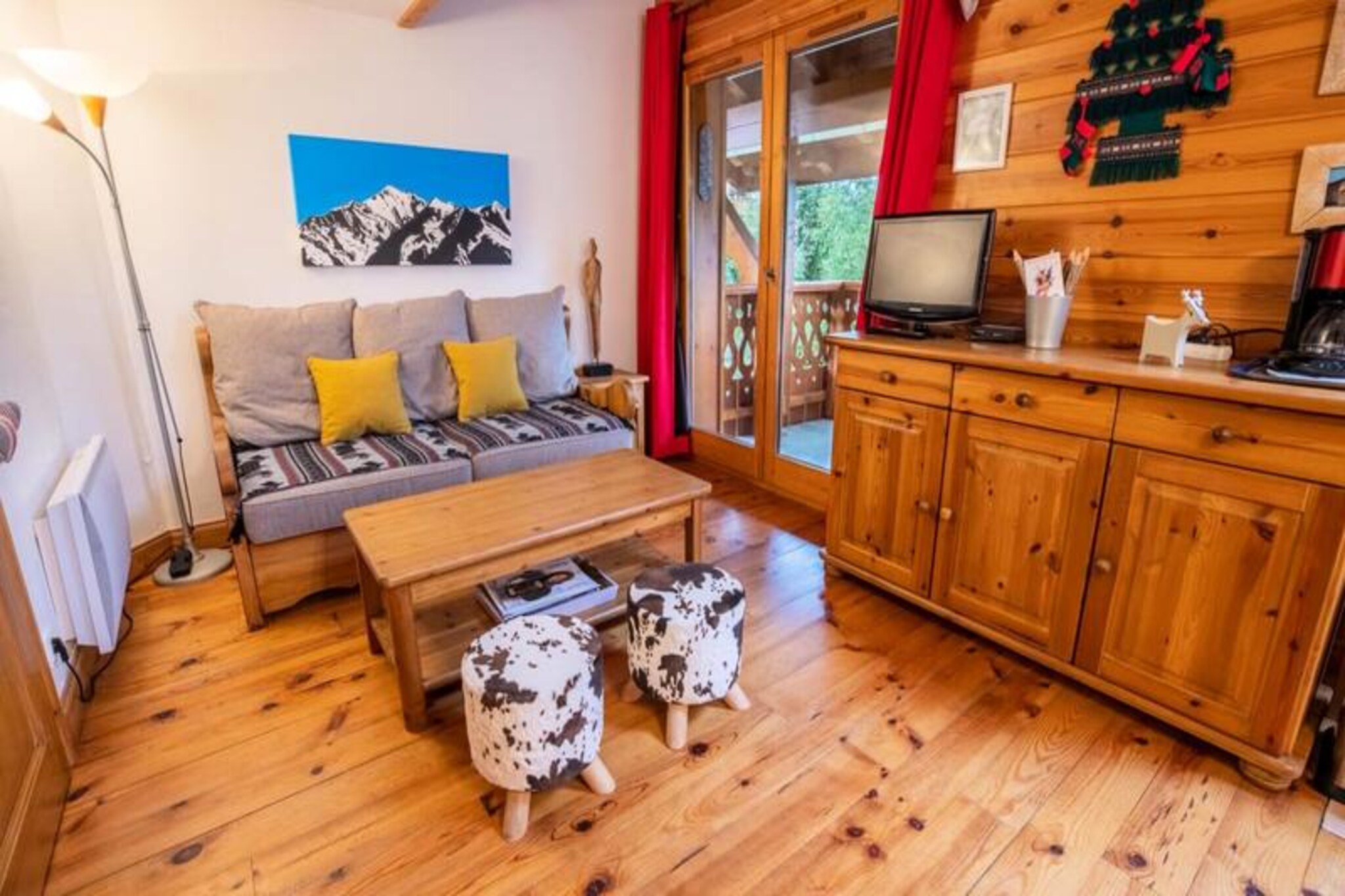 Apartment in Les Allues near Ski Lift