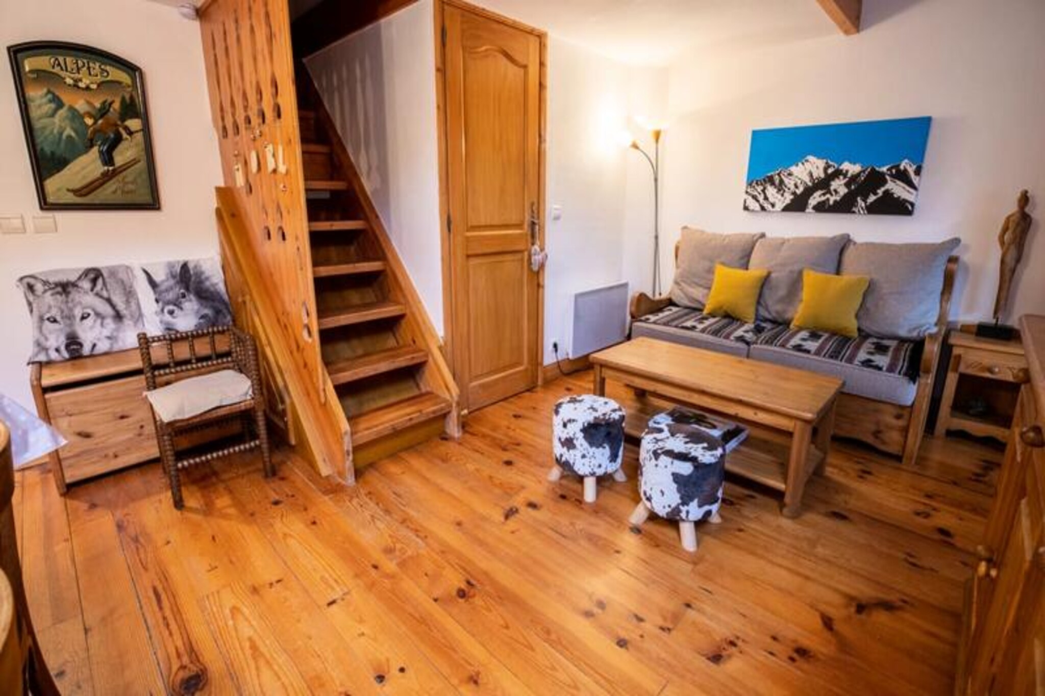In the heart of the charming village of Les Allues, this cozy duplex apartment at the Bergerie des Trois Vallées offers an inviting retreat for your alpine getaway. Surrounded by the serene beauty of the French Alps, this property combines rustic charm with modern amenities, making it the perfect base for a memorable skiing holiday or a tranquil mountain escape. The picturesque village, located at 1100m altitude, provides a warm and welcoming atmosphere, ideal for families and groups of friends alike.
Step inside to discover a thoughtfully designed living space featuring a bright and airy living room with an open-plan kitchen, perfect for gathering after a day on the slopes. The main floor also includes a comfortable bedroom with a double bed and a bathroom with a shower. Upstairs, you’ll find two additional bedrooms, each furnished with a double bed, and a second bathroom with a bathtub, ensuring ample space and privacy for up to six guests. Modern conveniences such as Wi-Fi, a TV, and a dishwasher add to the comfort of your stay, while linens and towels are provided for your convenience.
Located just 1 km from the Olympe ski lift, this apartment offers easy access to the world-renowned 3 Valleys ski area. The free shuttle bus, running every 15 minutes during peak times, ensures seamless travel throughout the valley, connecting you to Méribel and beyond. Les Allues itself boasts a mini-market, ski shop, and a delightful restaurant, ensuring all your needs are met within walking distance.
Whether you’re here to carve through pristine slopes, explore the enchanting village, or simply relax and enjoy the breathtaking alpine scenery, this apartment provides the perfect setting for an unforgettable holiday. Let the CVR team assist you with personalized services, from ski pass delivery to private chef arrangements, ensuring every detail of your stay is taken care of.
