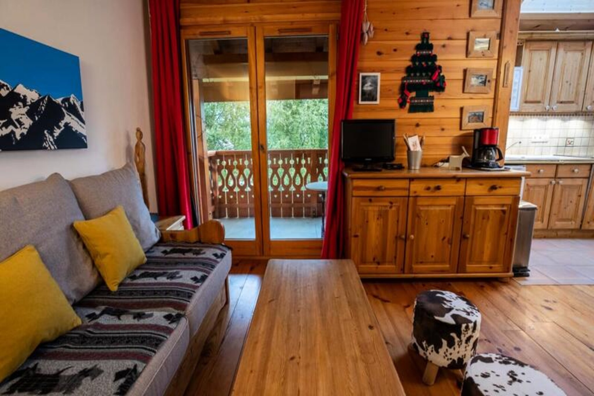 Apartment in Les Allues near Ski Lift