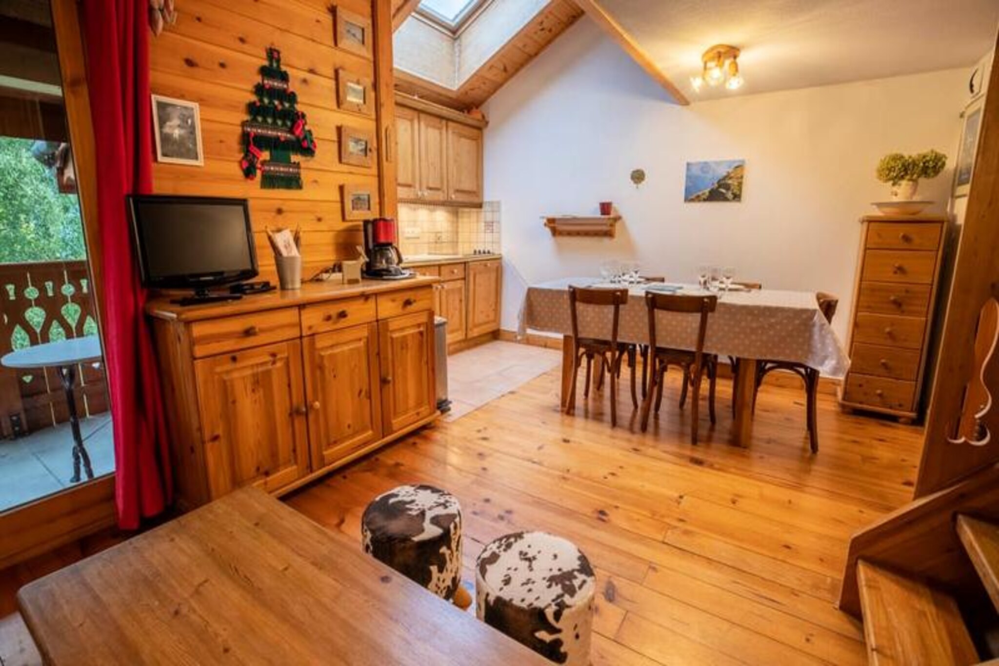 Apartment in Les Allues near Ski Lift