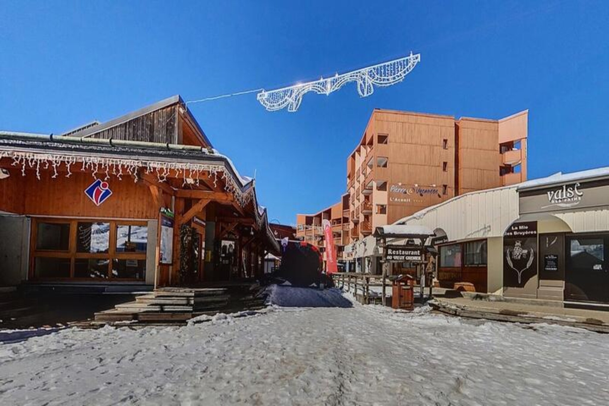 Comfortable apartment · Ski-in/ski-out · Covered parking included