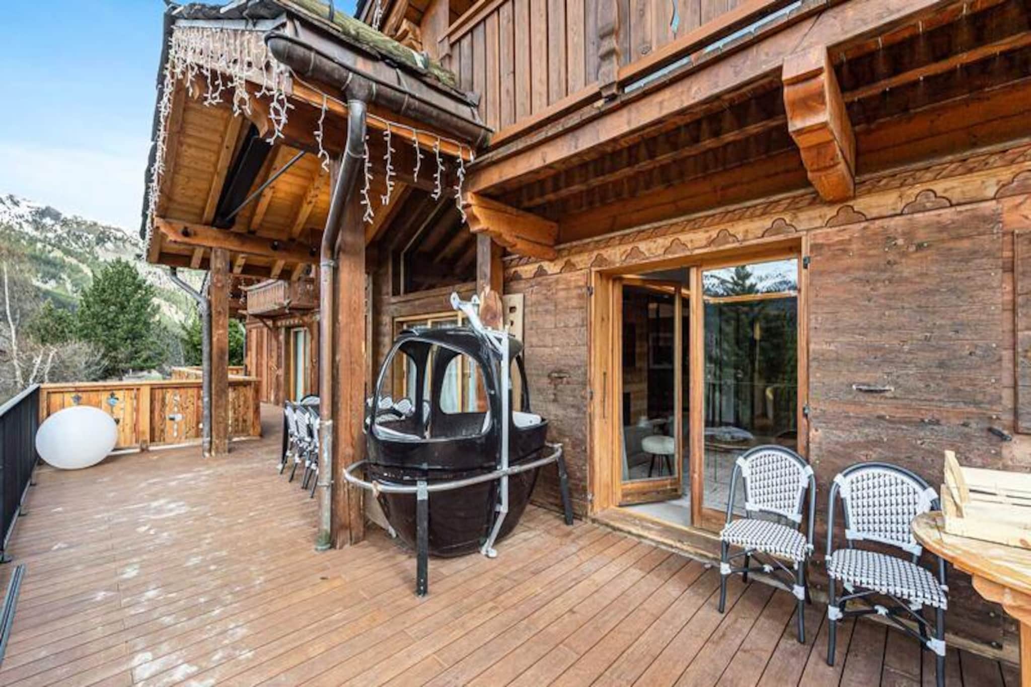 Chalet in Méribel with Spa & Ski Access
