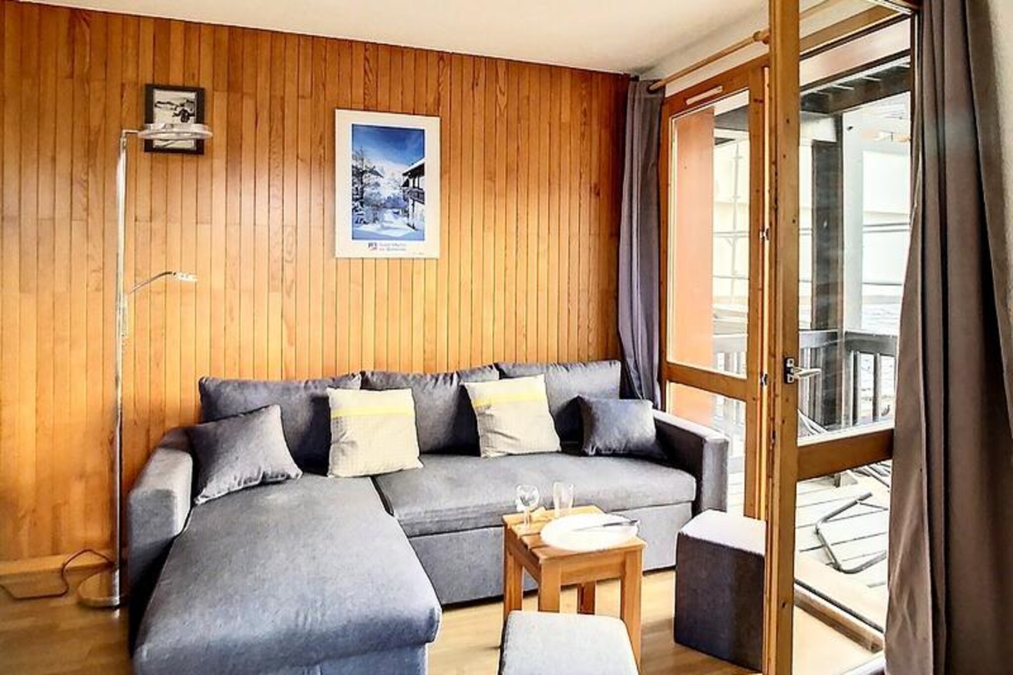 Bright apartment · At the foot of the slopes · Balcony