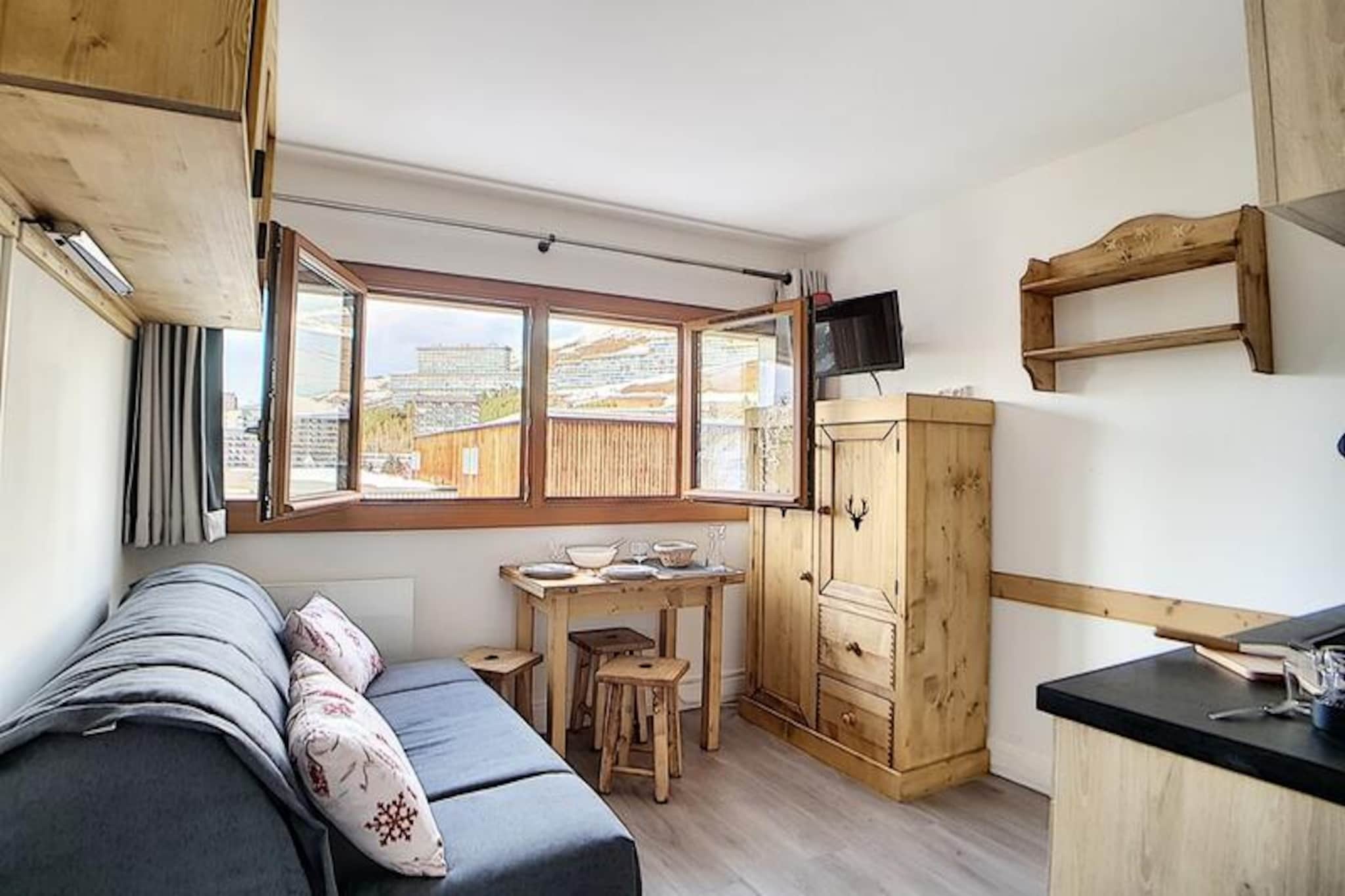 Apartment in Resort near Ski Slopes