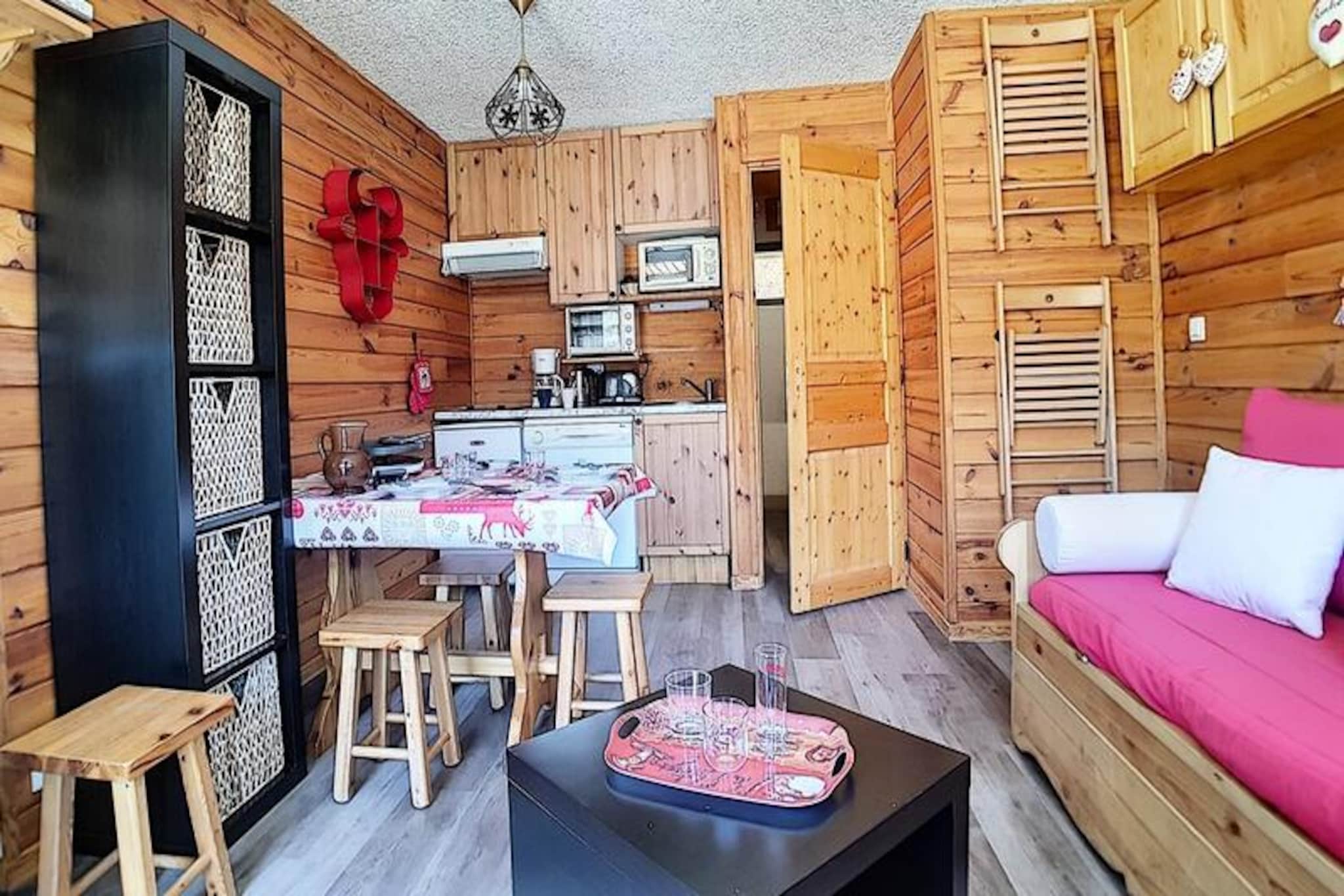 Apartment in La Croisette near Ski Lifts
