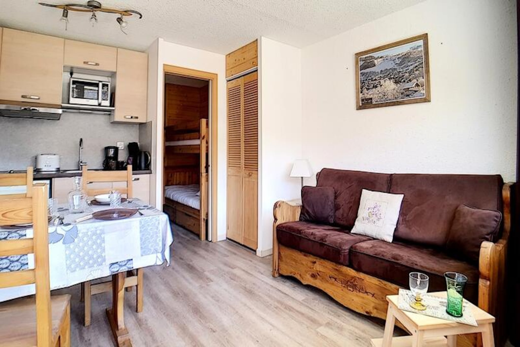 Comfortable studio · Direct access to the slopes · Balcony