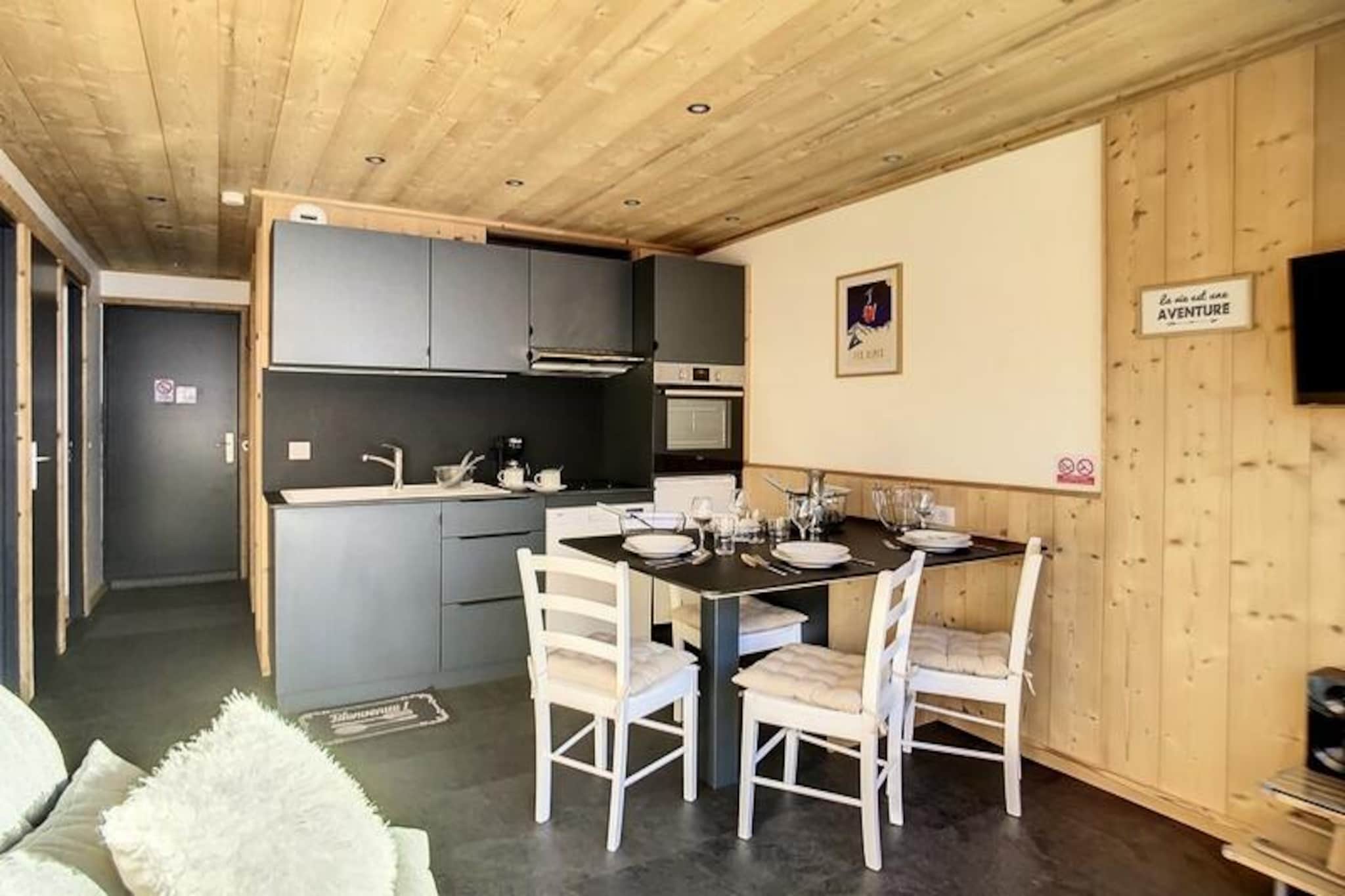 Apartment in Les Menuires with Ski Access