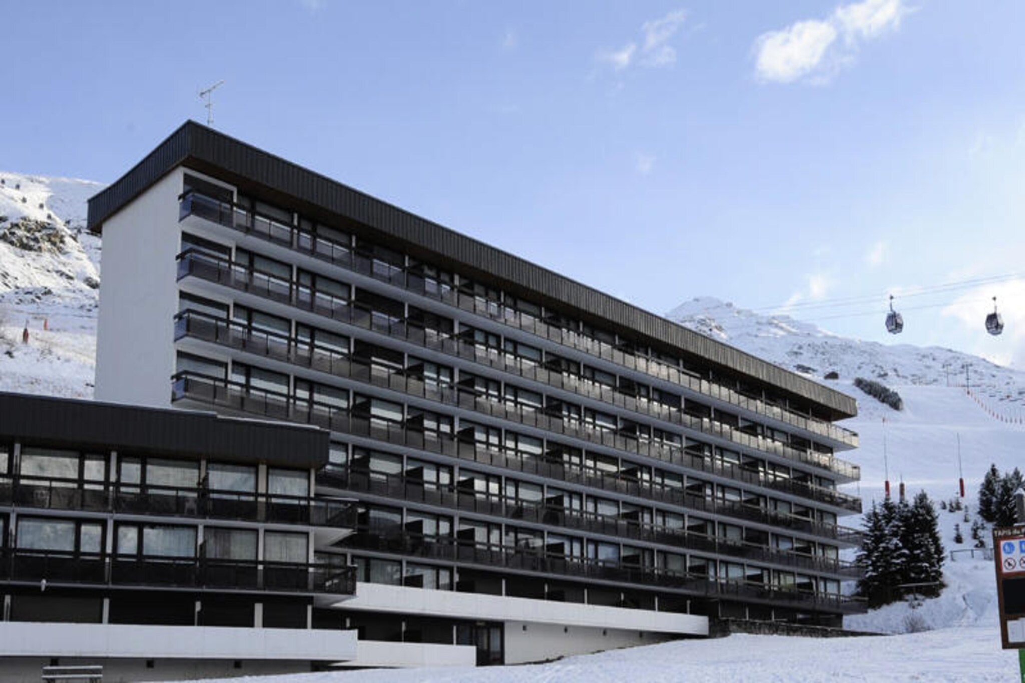 Apartment in La Croisette with Ski Access
